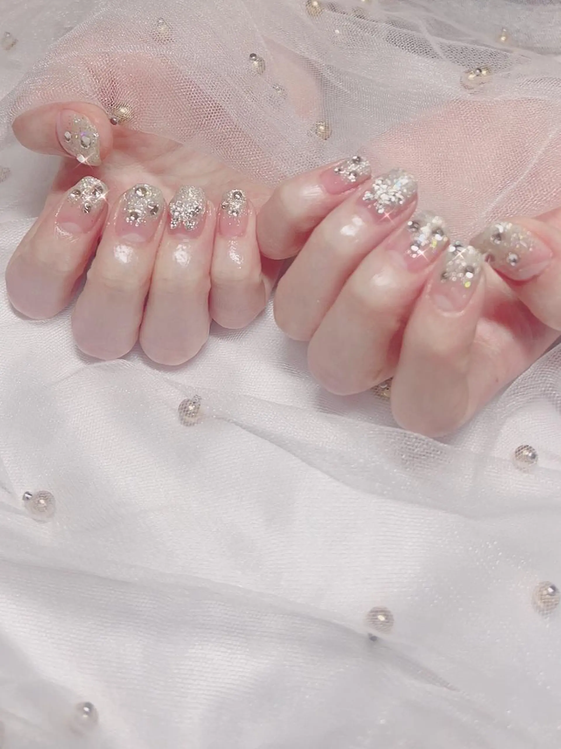 ネイル オーロラネイル フレンチネイル ジェルネイル 韓国ネイル マグネットネイル ハンドネイル ハンドケア EN nailsalon所属・【ENサロン】 Rei🎀Nailのネイルデザイン
