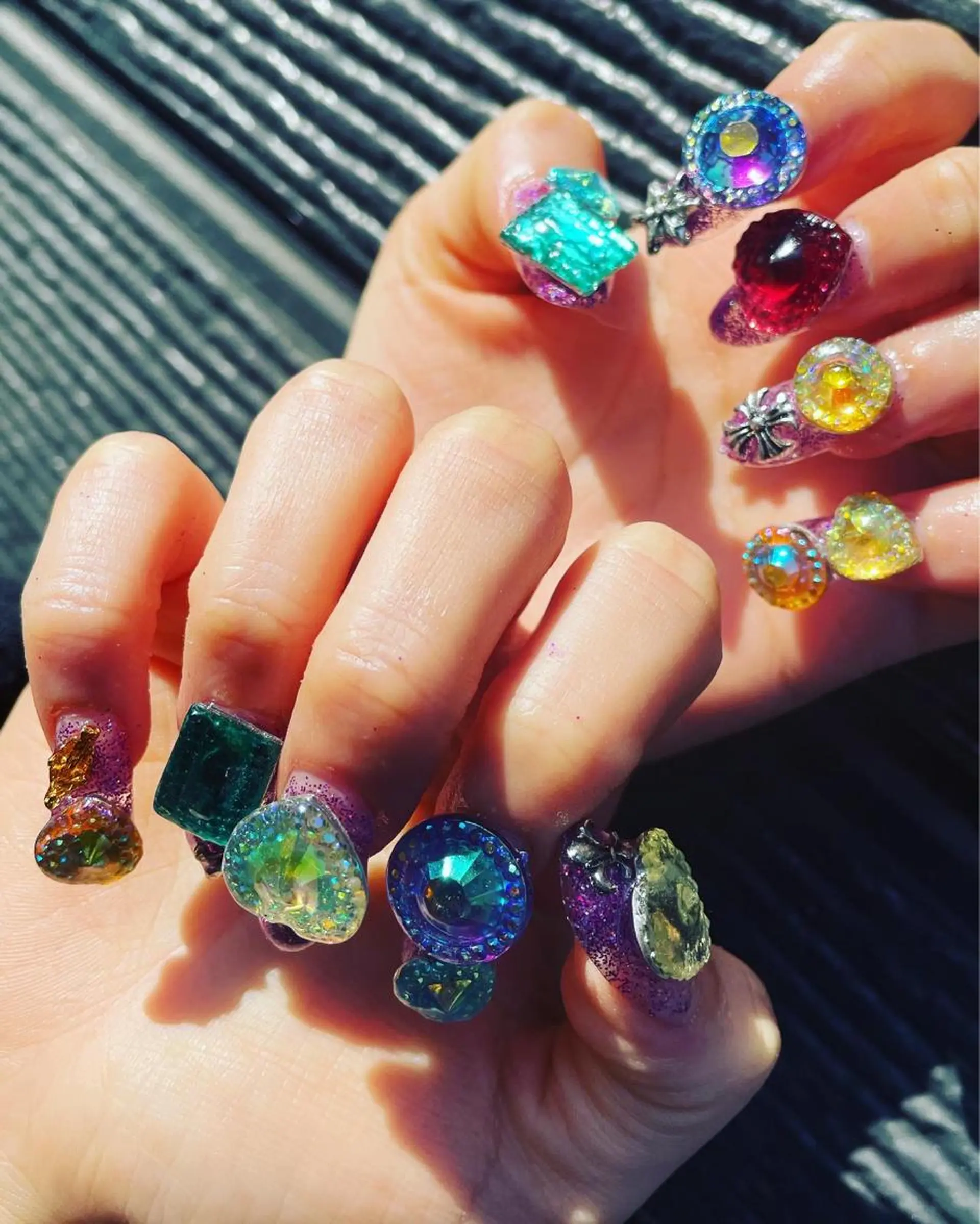ネイル ハンドネイル CRAZY NAILのネイルデザイン