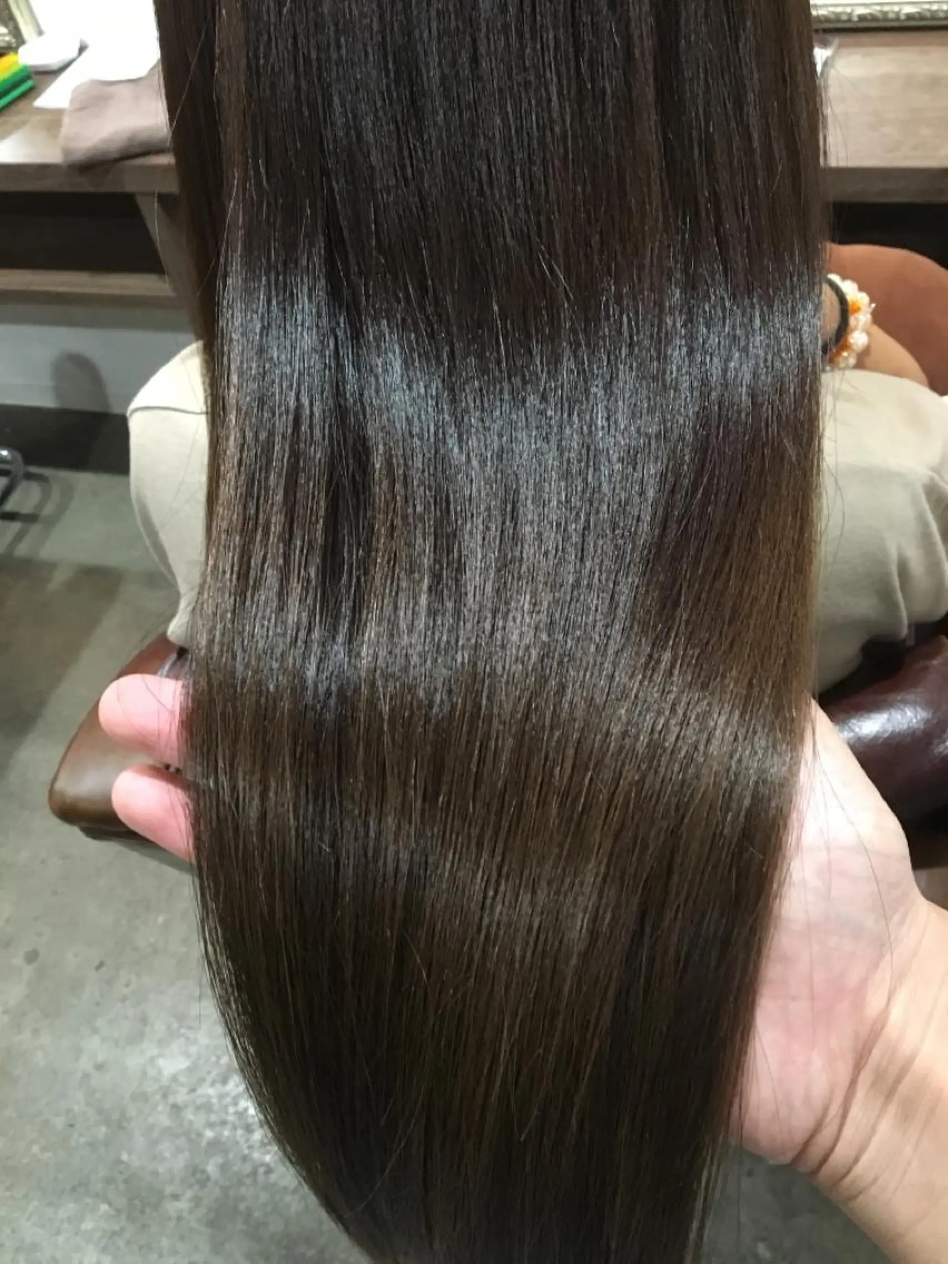 ロング トリートメント Welila by haku所属・Yuuki ウェリラバイハクのヘアスタイル