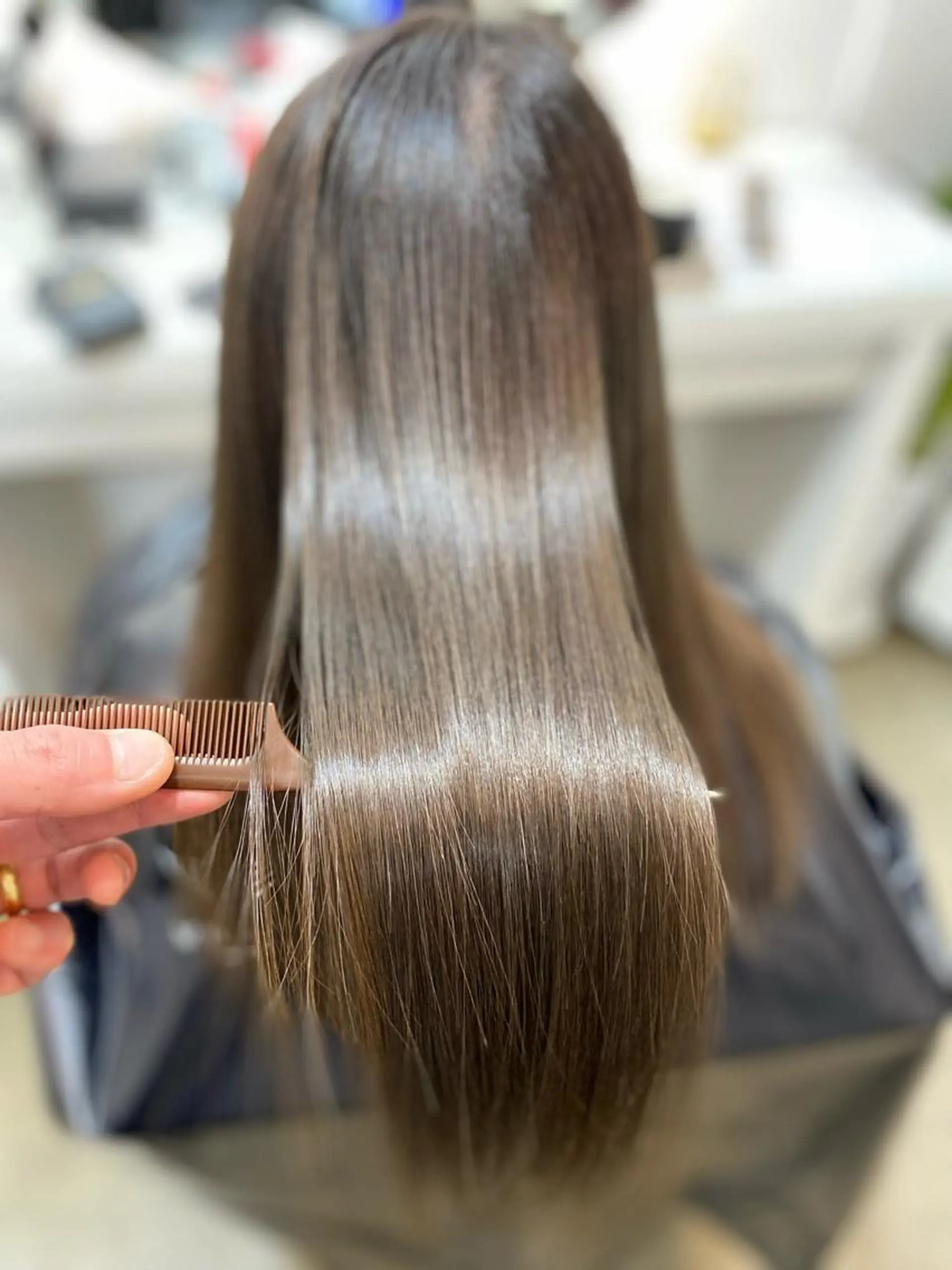 セミロング カット 縮毛矯正 トリートメント WHALE hair salon所属・WHALE hair salonのヘアスタイル