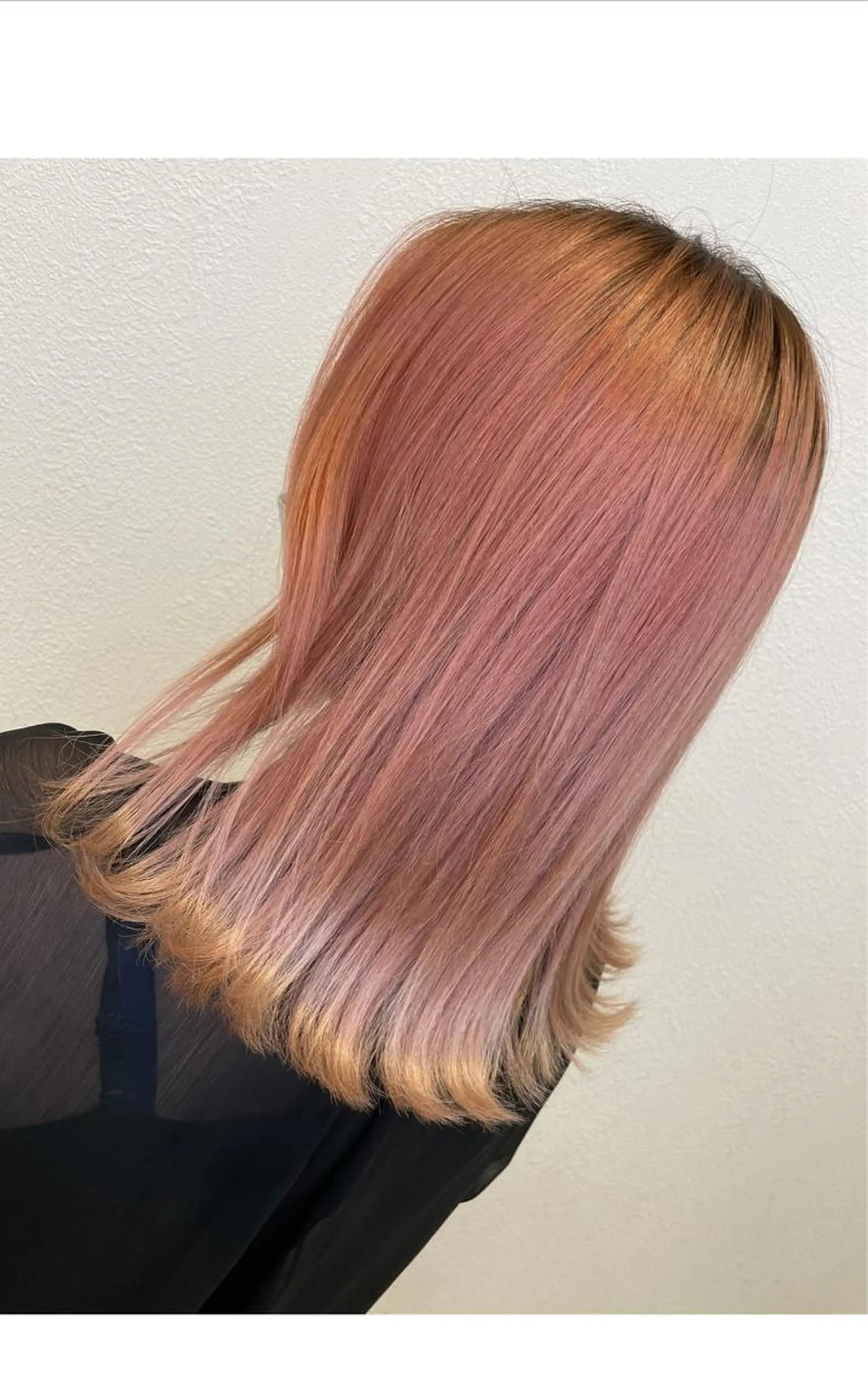 セミロング ヘアカラー 岸 保奈美のヘアスタイル