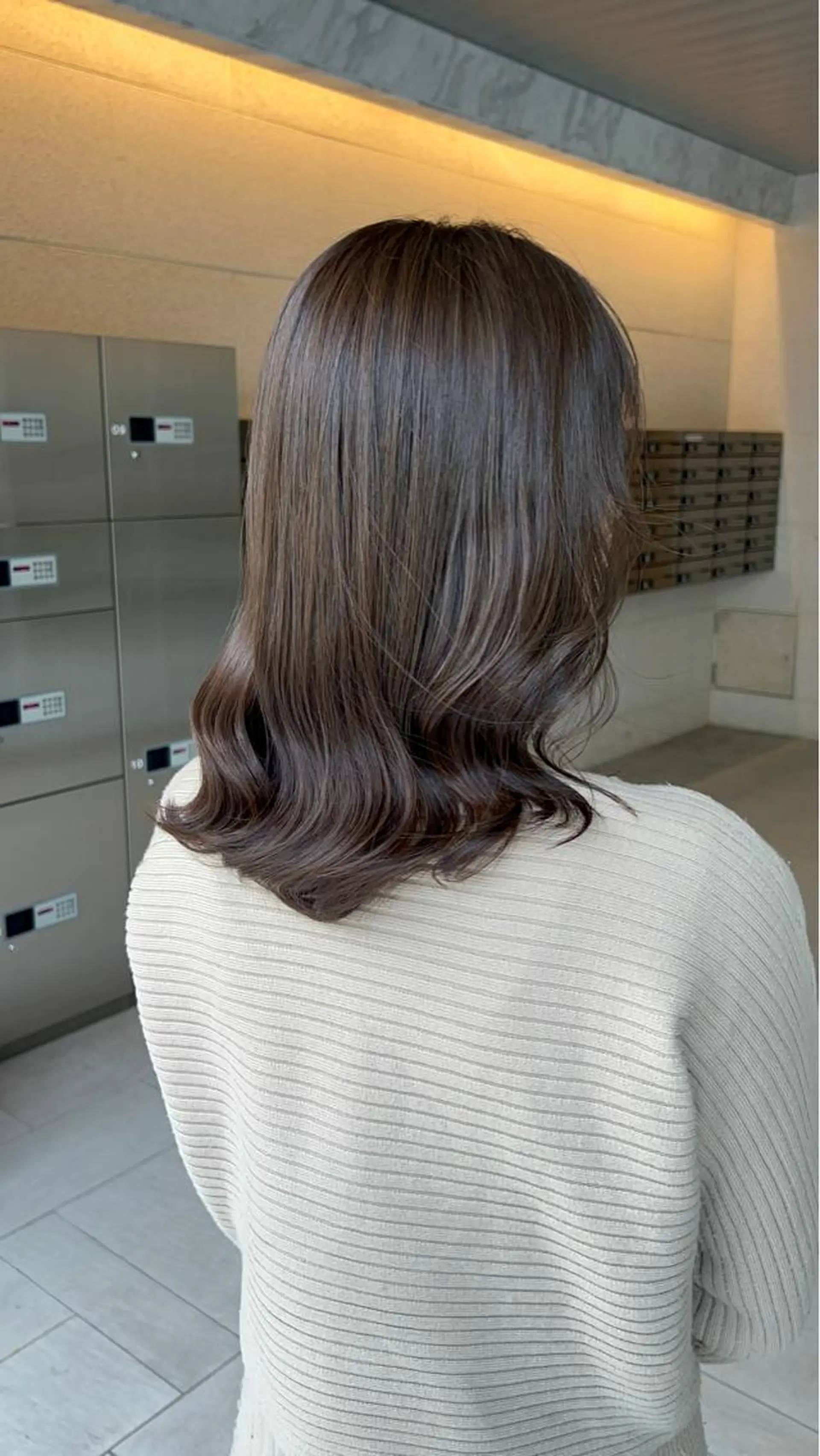 セミロング カラー ブリーチ 透明感カラー カット ヘアカラー ブリーチ/ベージュ 💕/momoaのヘアスタイル