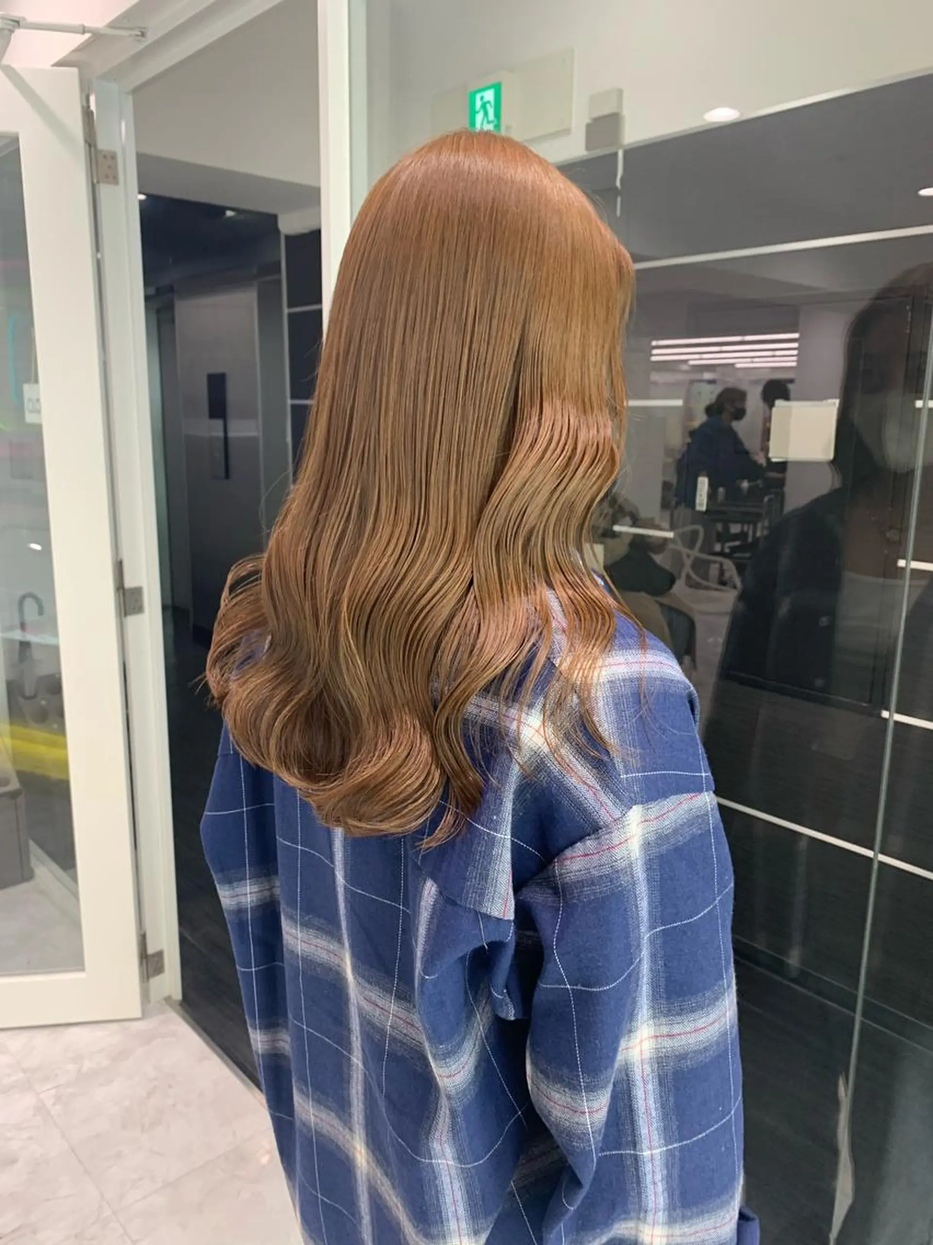 ロング カラー マツエク・マツパ アイブロウ 🪞ハイトーン🪞 🤍waka🤍のヘアスタイル