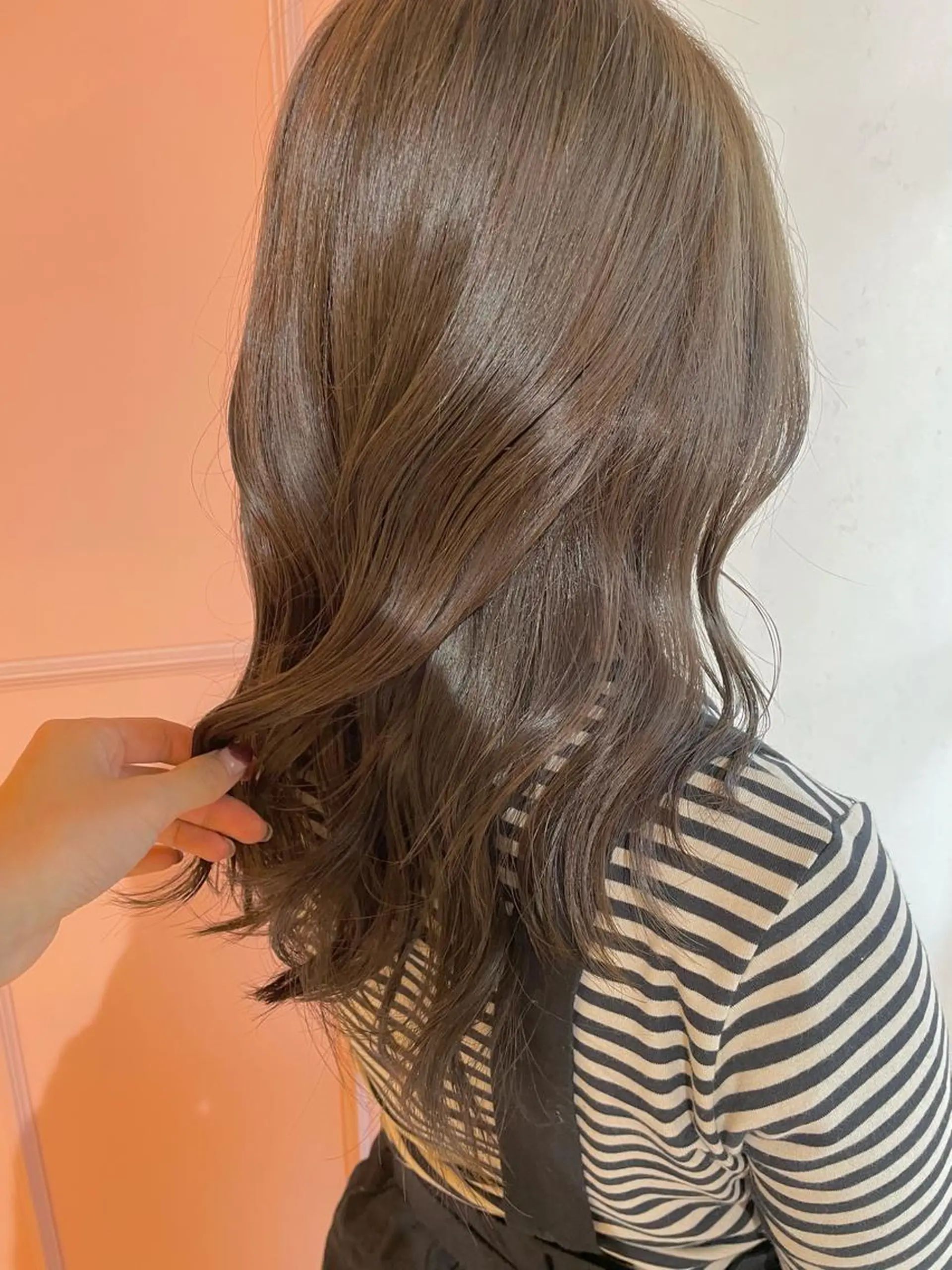 カラー ヘアカラー 和田 真依のヘアスタイル