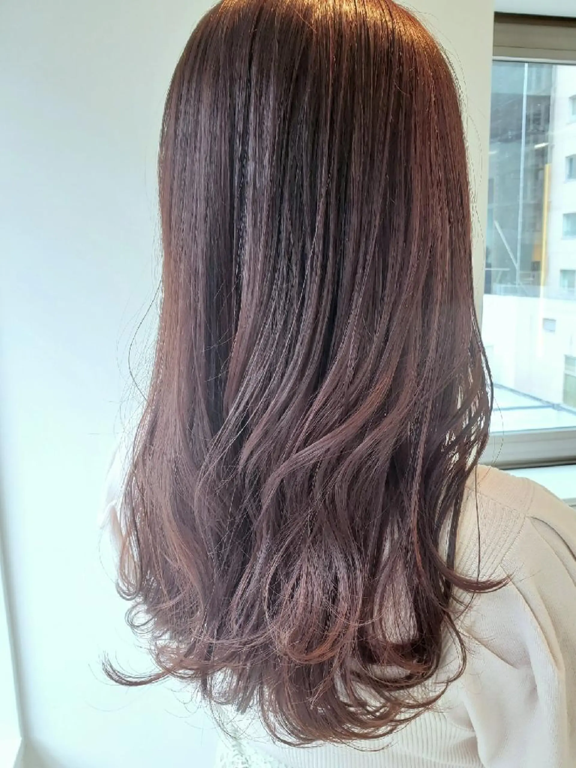 セミロング カラー カット ヘアカラー トリートメント マネージャー 西村優子のヘアスタイル