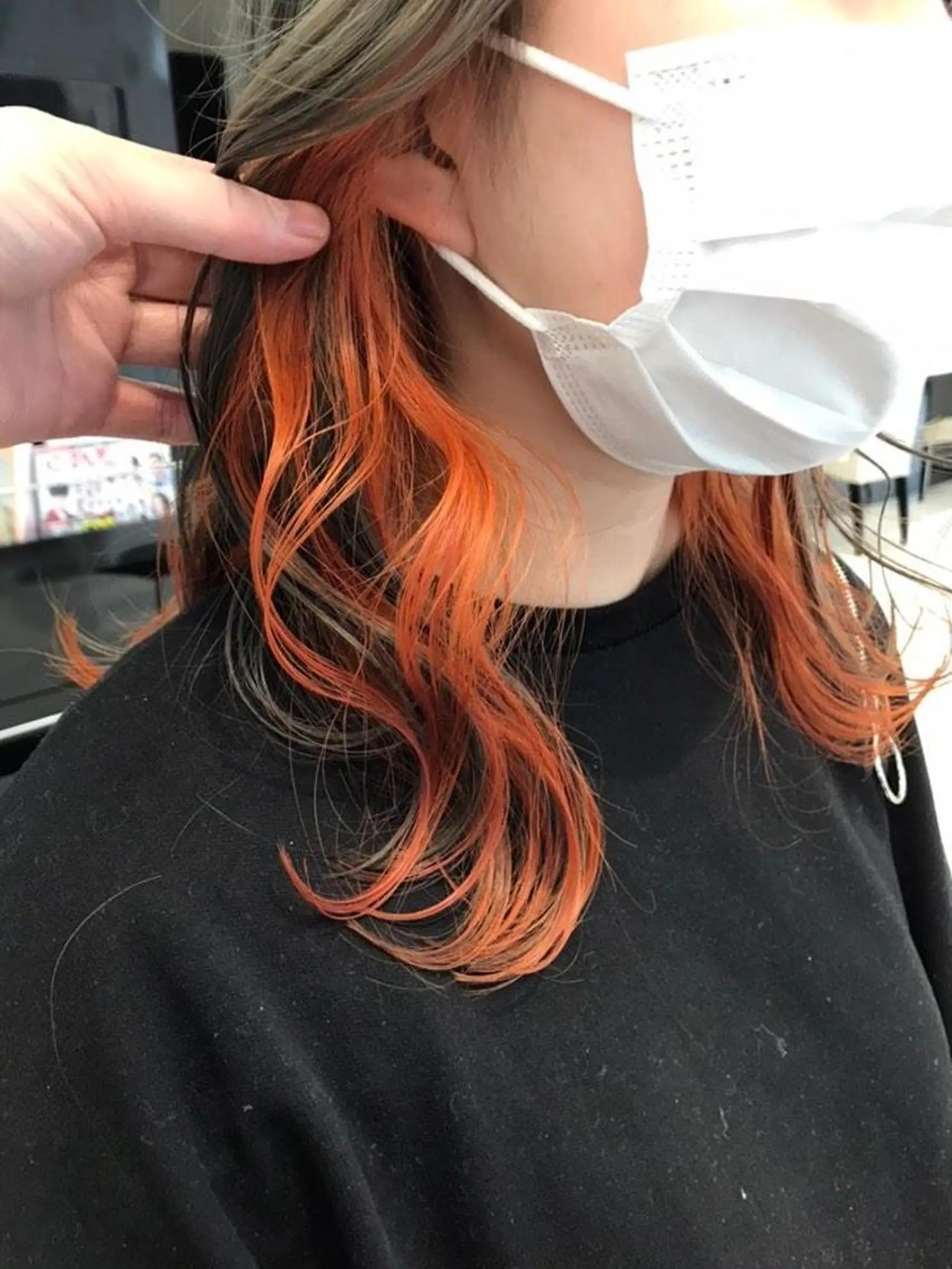 ミディアム カラー 黒髪 インナーカラー オレンジ ヘアカラー トリートメント あらげ 🌈推しカラー🌈ᵕのヘアスタイル