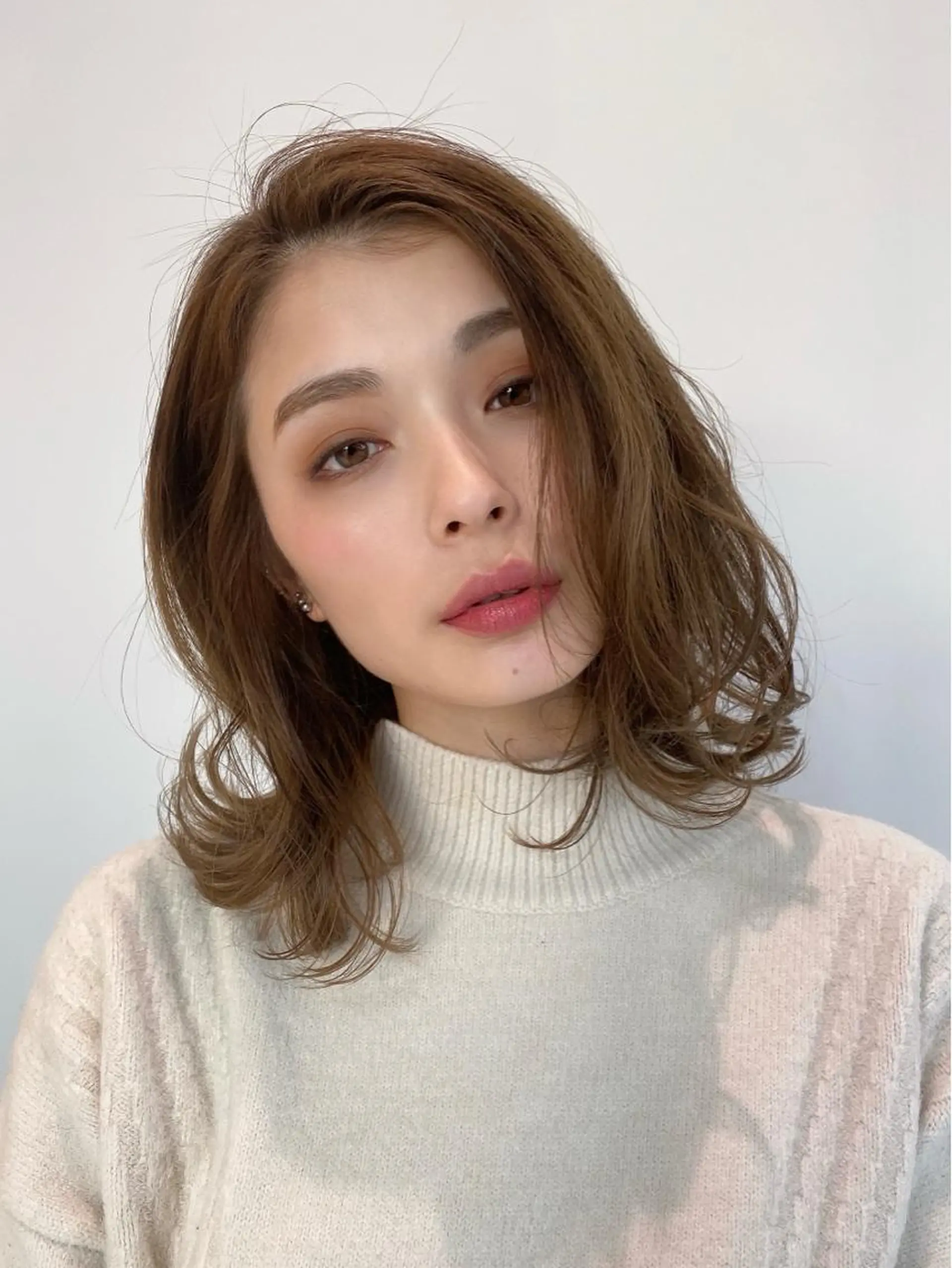 ミディアム ボブ 外ハネヘア カット ヘアカラー トリートメント youres hair 髪質改善トリートメント&ヘッドスパ　恵比寿本店【ユアーズ ヘア】所属・愛されヘア♪ 大森春奈のヘアスタイル