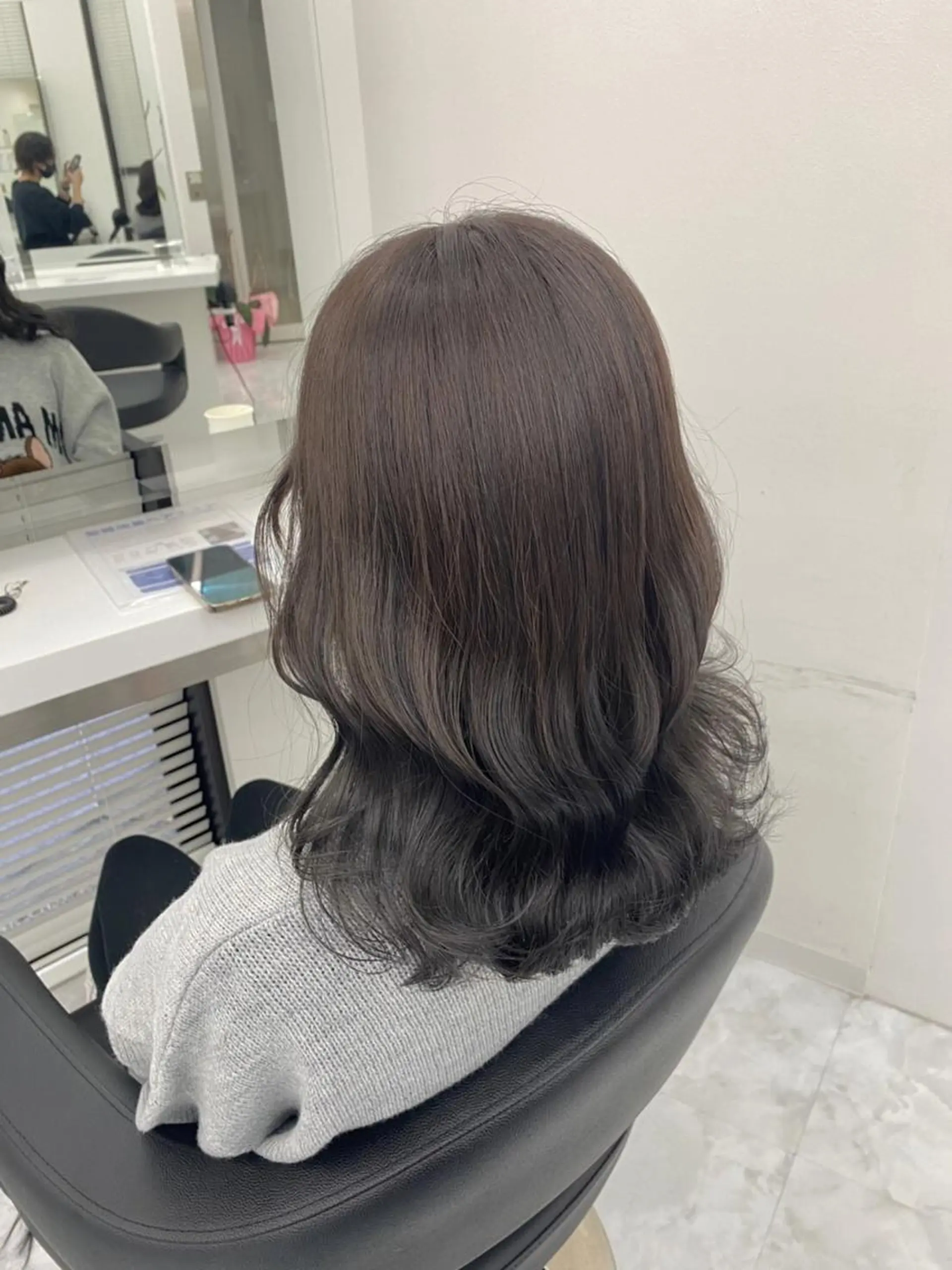セミロング ヘアカラー ヘアセット 🩰上品韓国ガーリー 🩰ひとみ🩰のヘアスタイル