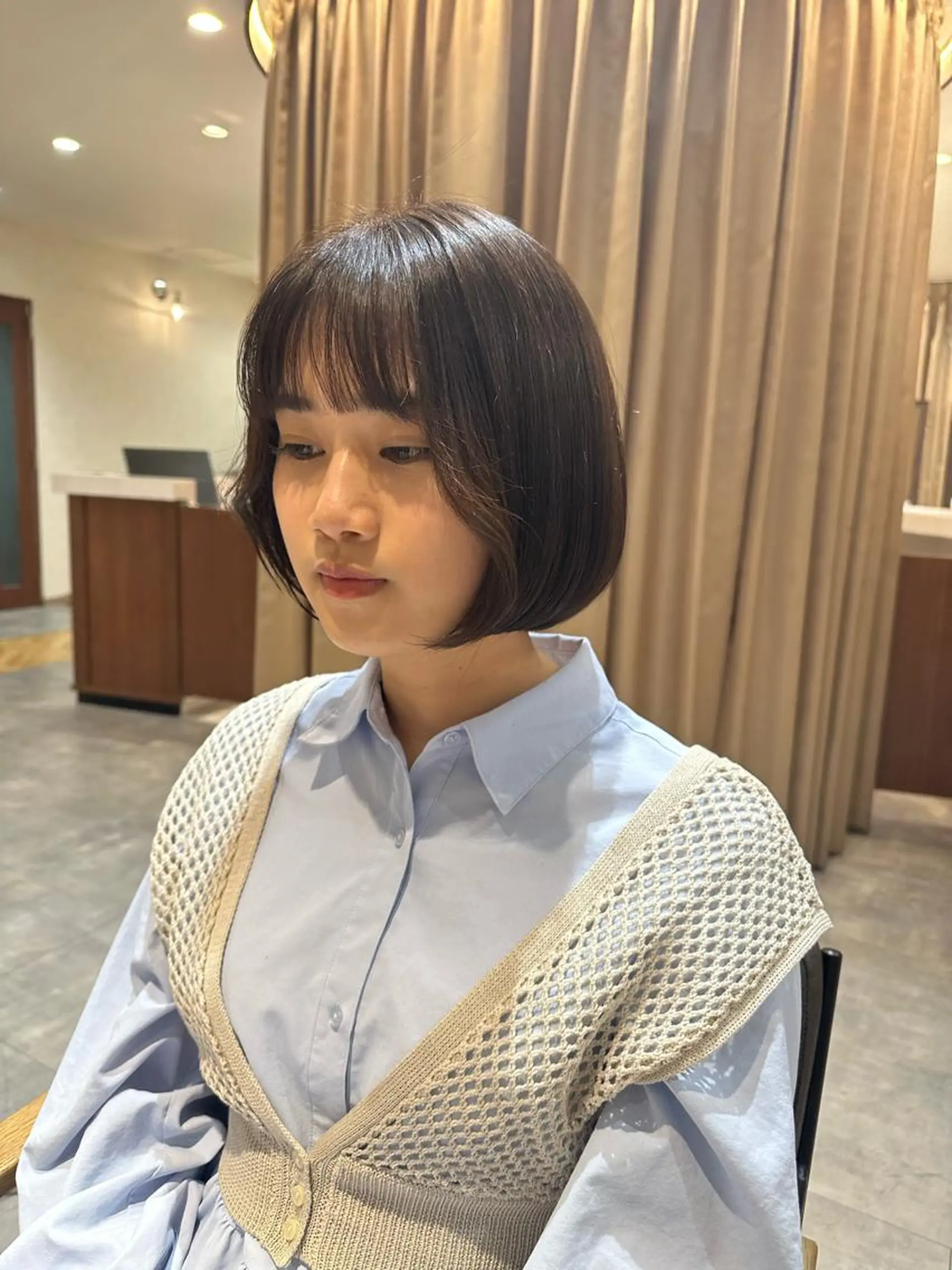 ショート カット ヘアカラー かえ🩶韓国ボブ🎀 透明感カラー🥣のヘアスタイル