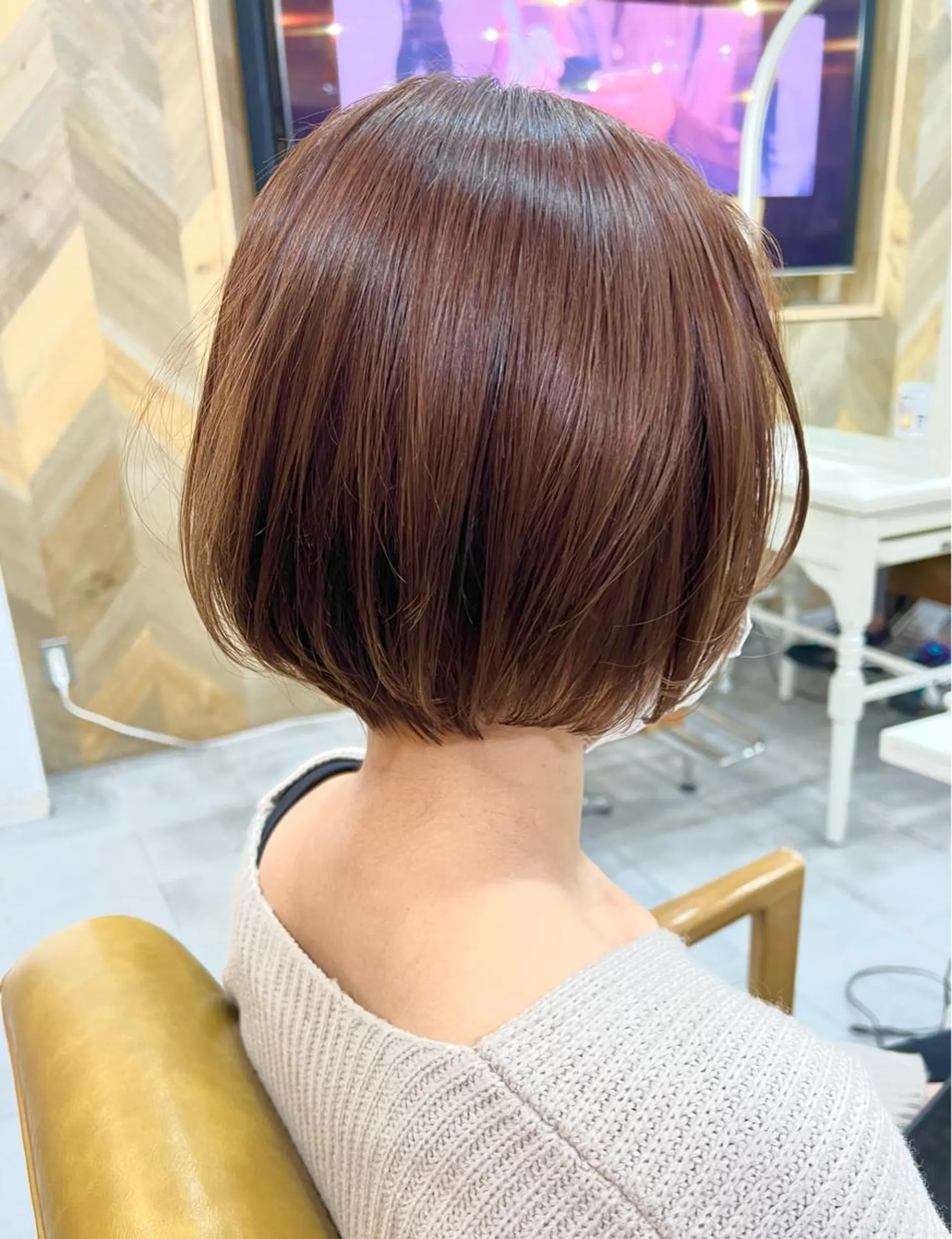 ショート カット ヘアカラー SHIAN立川 及川望のヘアスタイル