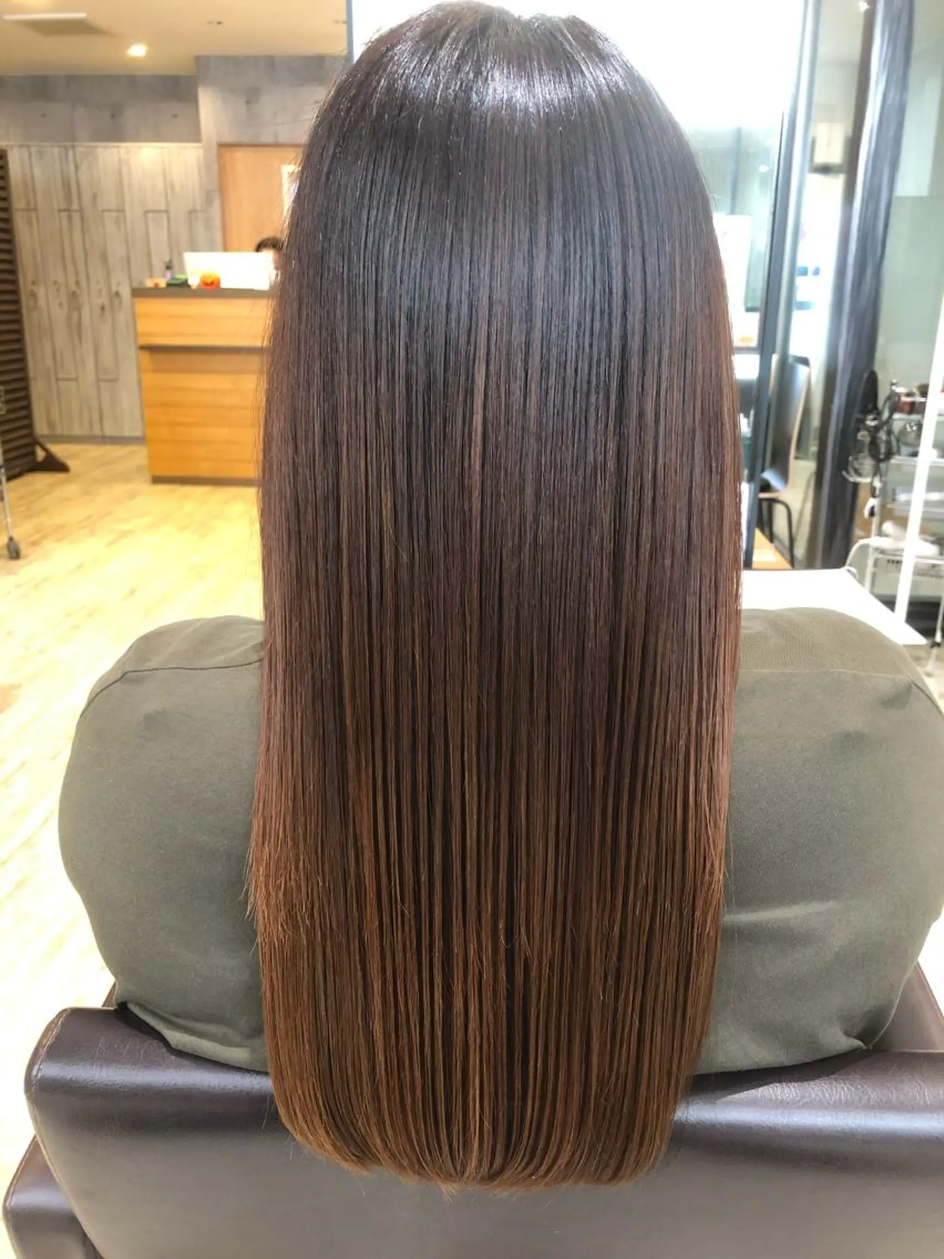 ロング カラー パーマ ヘアアレンジ メンズ キッズ ネイル マツエク・マツパ トリートメント MODEK's西宮店 マネージャー神道有基のヘアスタイル