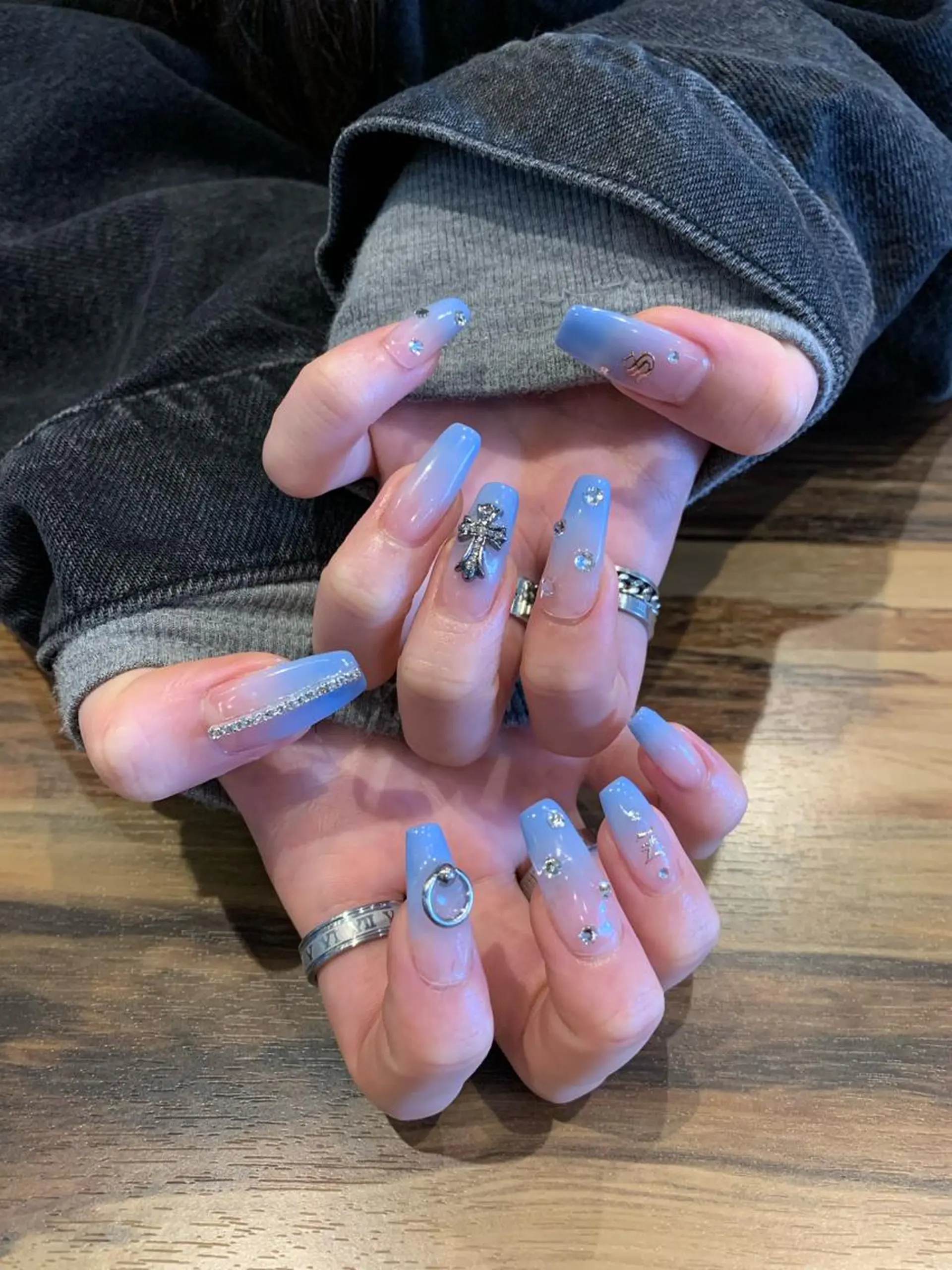 ネイル ハンドネイル Nail Salon R.N アールドットエヌ所属・R.N アールドットエヌのネイルデザイン