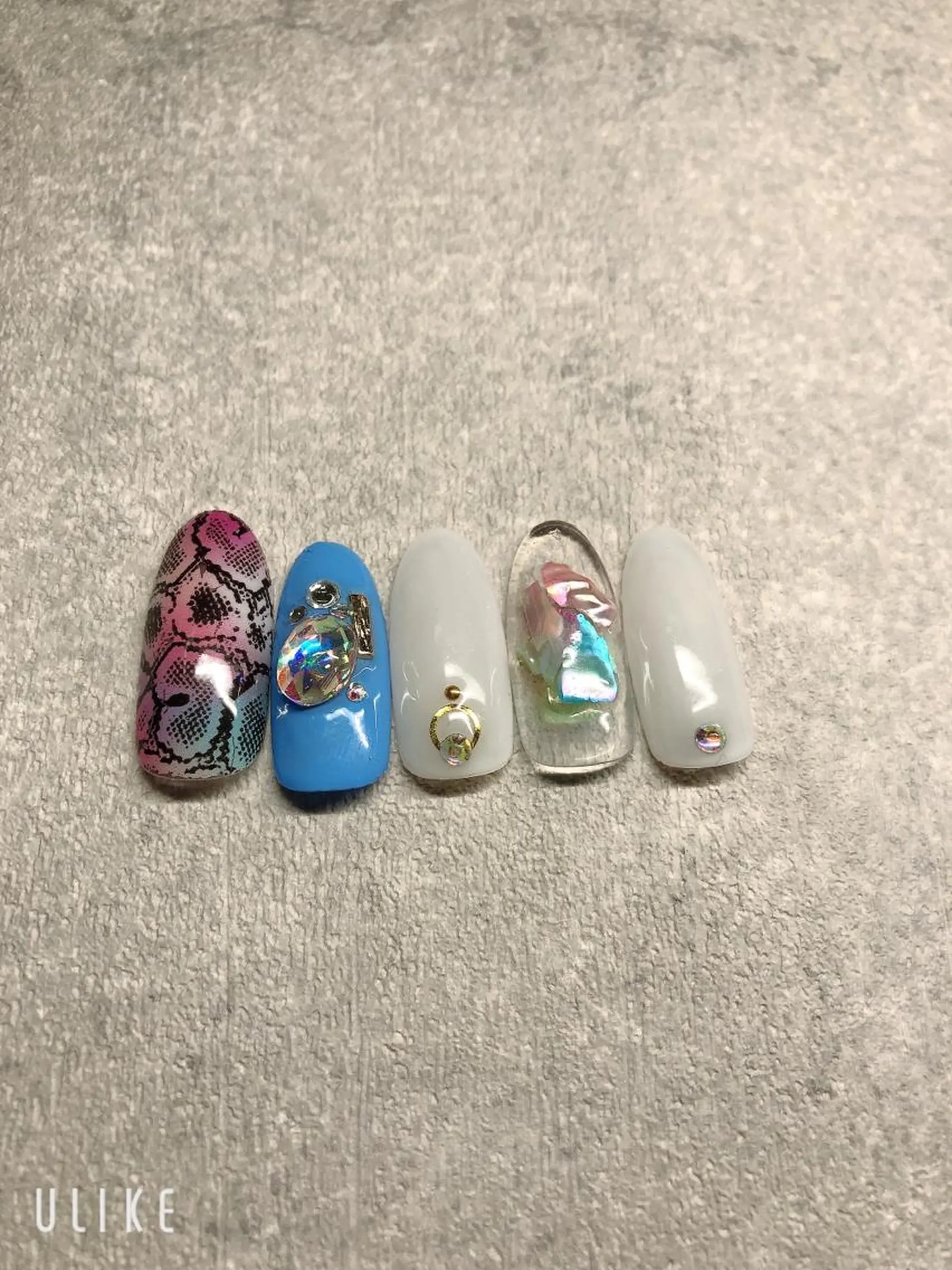 ネイル アートネイル フレンチネイル ジェルネイル グラデーション 韓国ネイル Nail room Bimano所属・Bimano seica♡+°のネイルデザイン