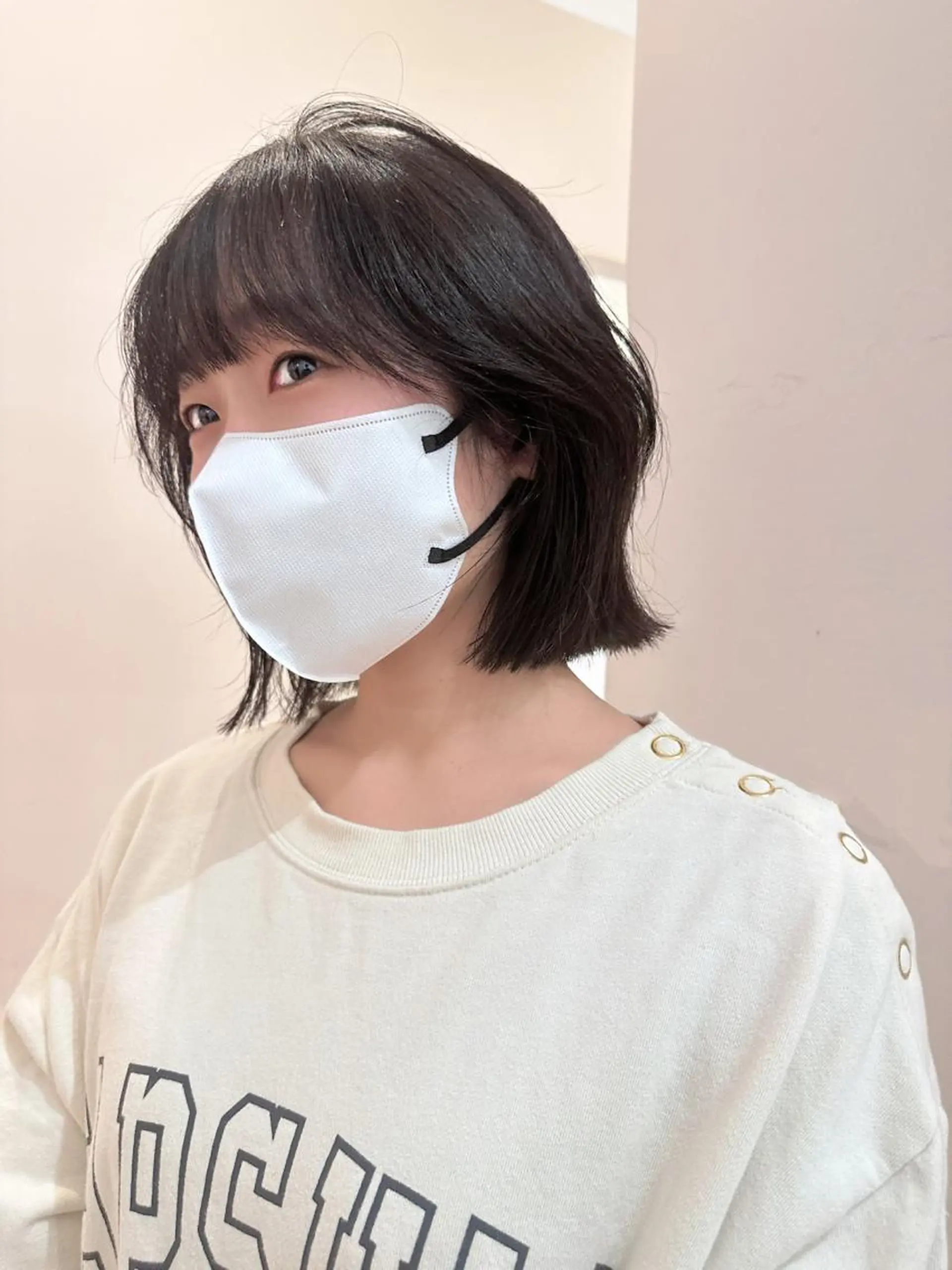 ミディアム カラー ヘアアレンジ マツエク・マツパ 切りっぱなしボブ ベージュカラー ブラウンカラー グレージュ ハイトーンカラー 🌿レイヤー/髪質 改善/🌿JINのヘアスタイル