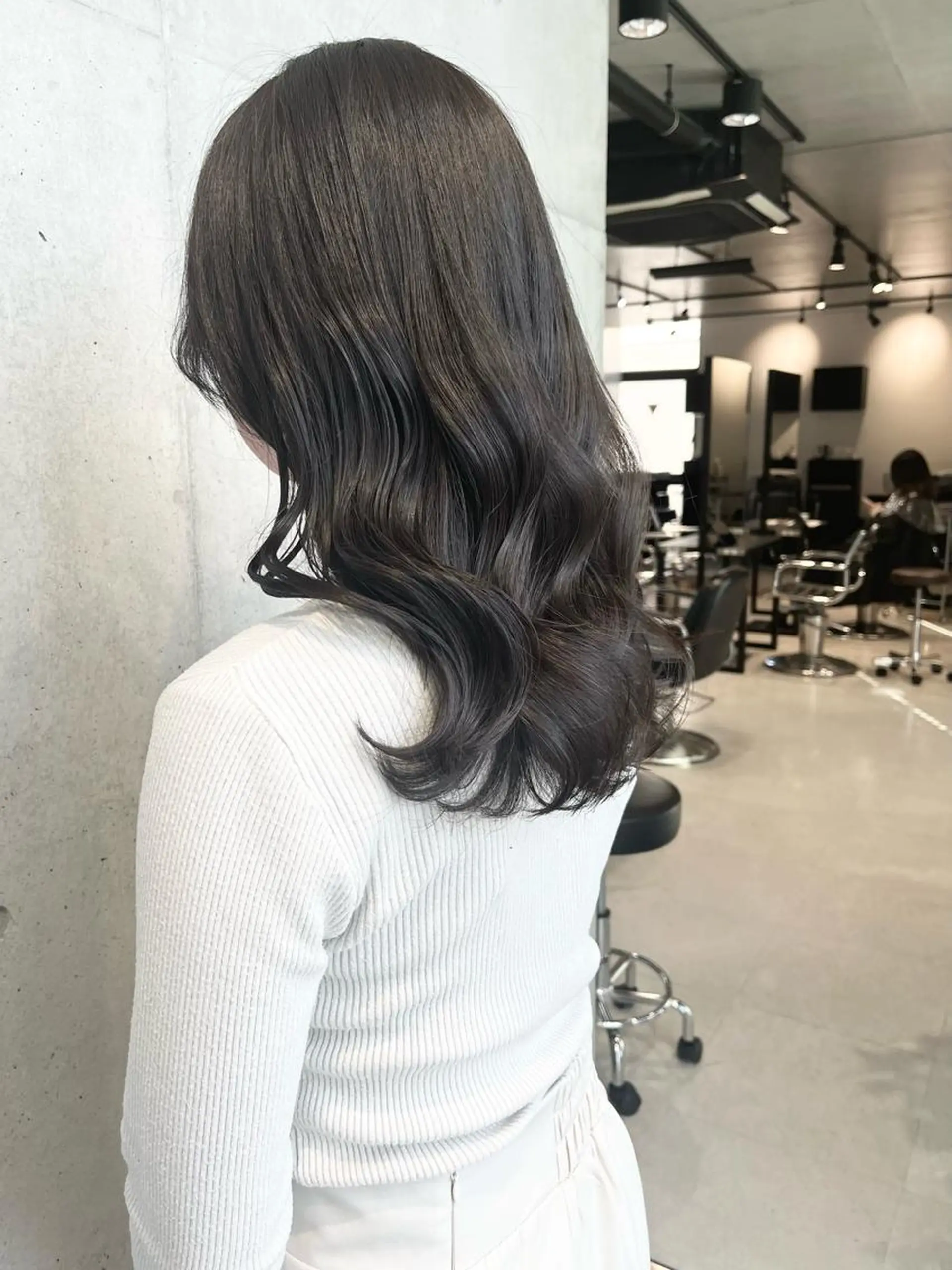 セミロング カラー パーマ ヘアアレンジ カット ヘアカラー トリートメント ヘッドスパ 透明感/オリーブ/ グレージュ/YUKAのヘアスタイル