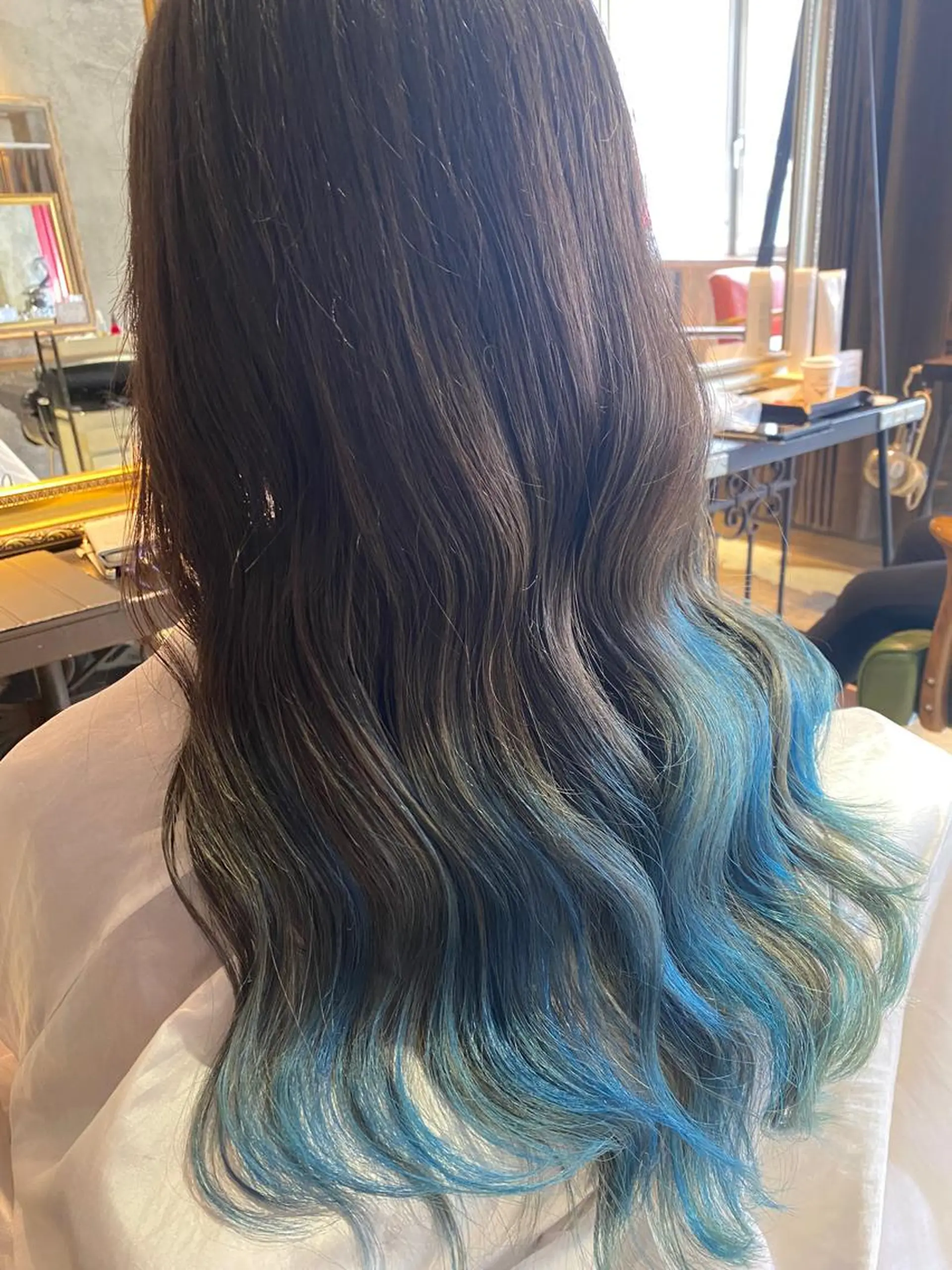 ロング カラー ヘアアレンジ ブルーカラー グラデーションカラー カット ヘアカラー 瀧尻 光のヘアスタイル