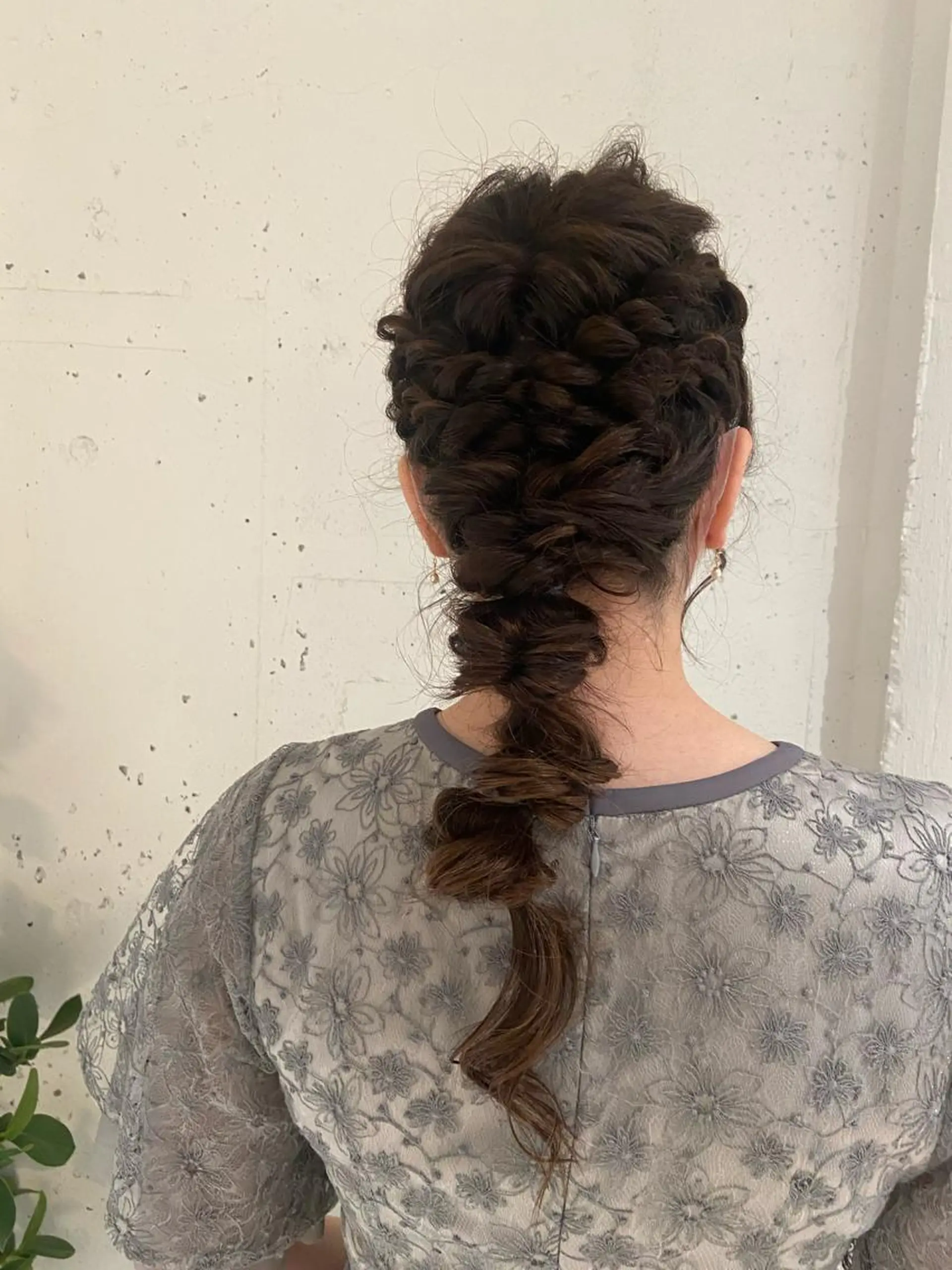 セミロング ヘアアレンジ ヘアセット カジュアルを女っぽく 𝗮𝘆𝗮𝗰𝗼のヘアスタイル