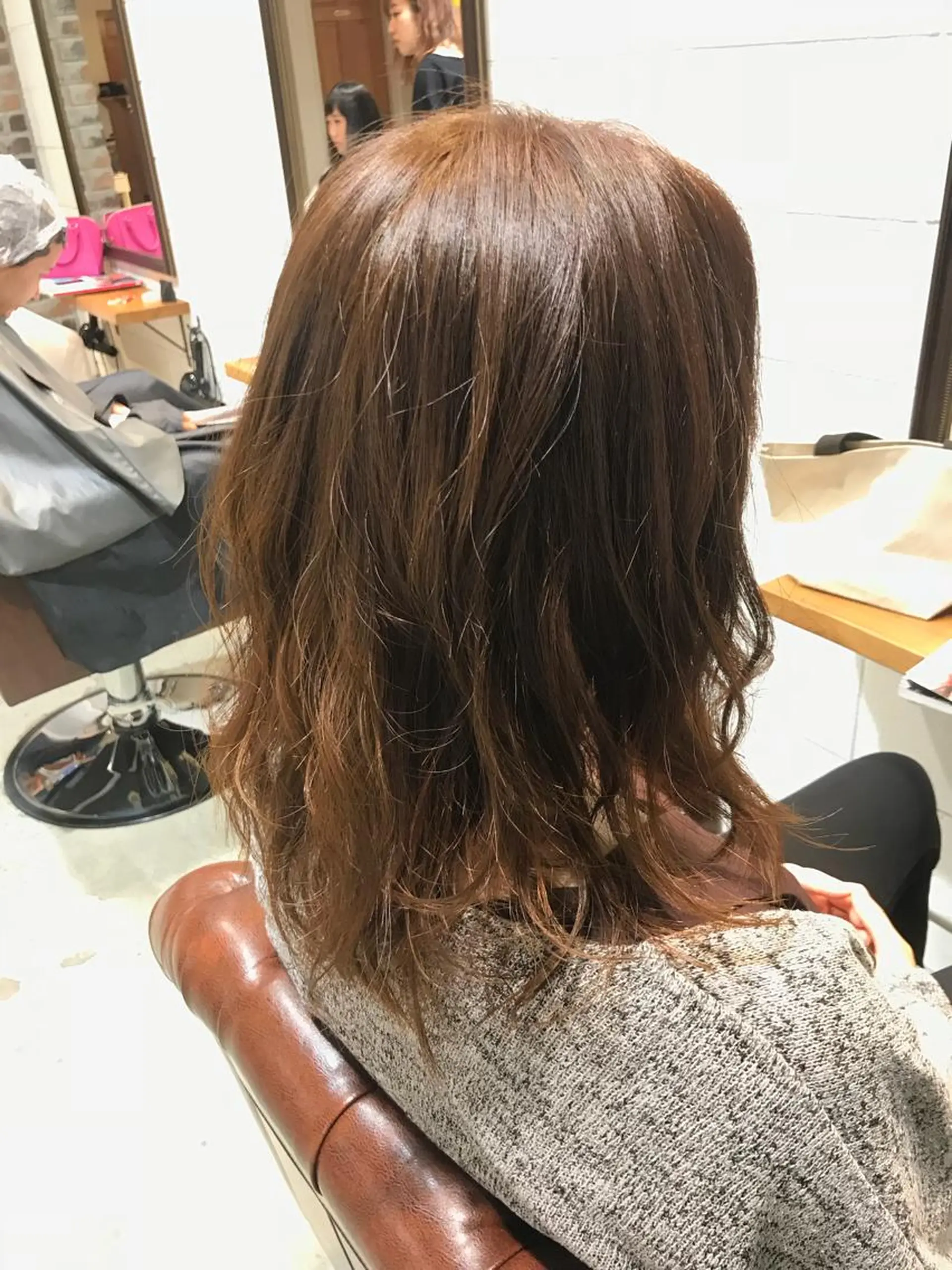セミロング カラー ヘアカラー トリートメント ⭐️ハイクオリティ カラー杉本雄志⭐️のヘアスタイル