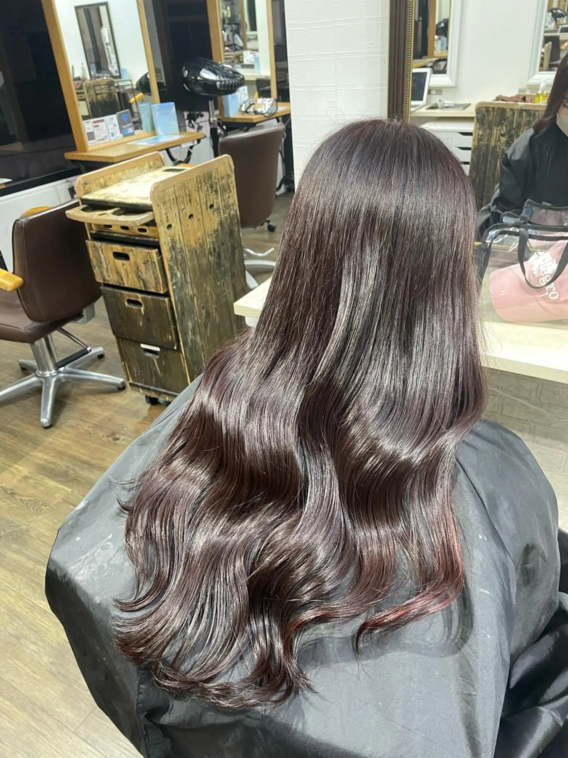 ロング 田子🦋ハイトーン 🫐耳つぼジュエリーのヘアスタイル