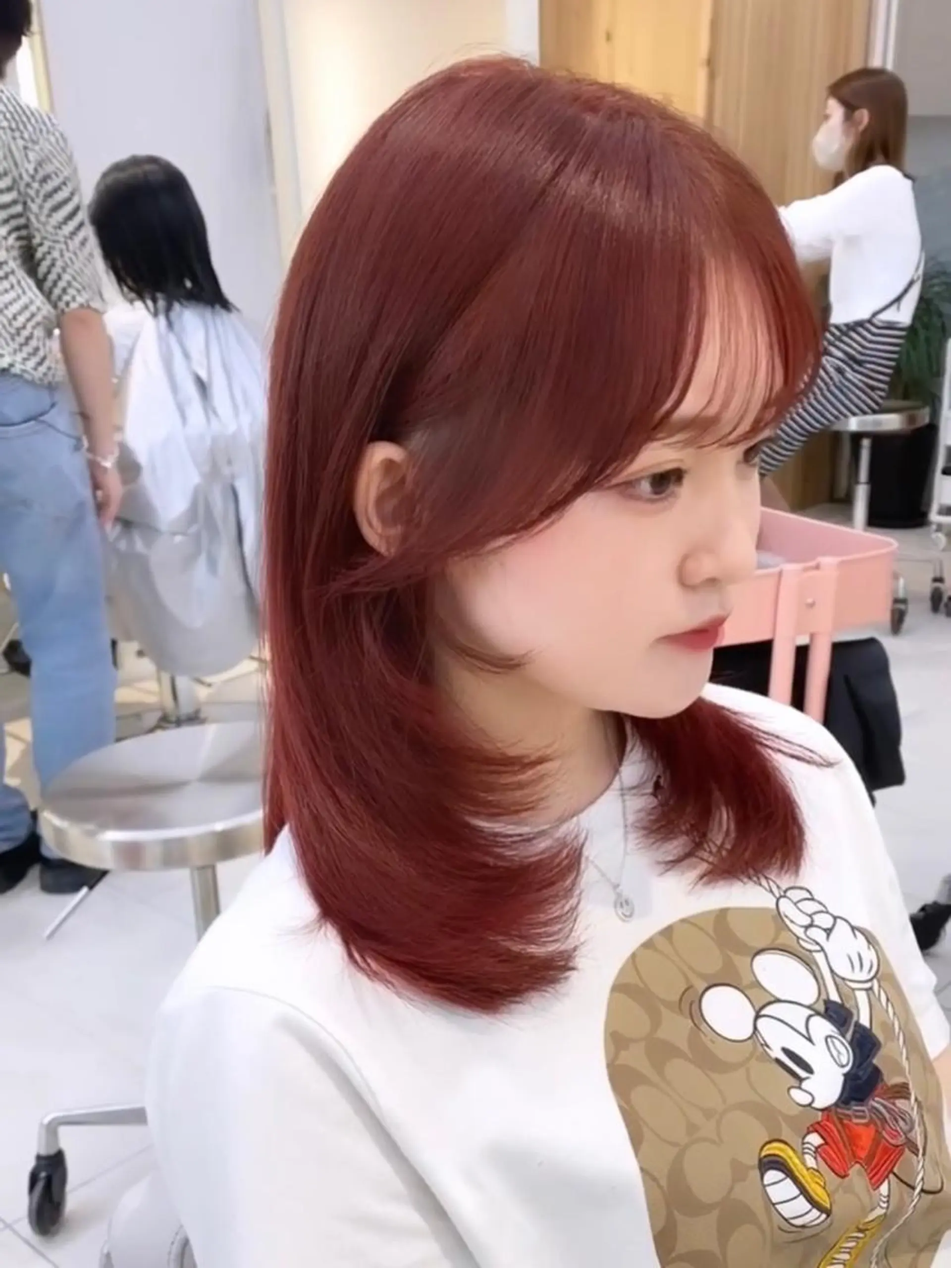ミディアム レイヤーカット カット ヘアカラー トリートメント 韓国くびれレイヤー 🇰🇷はづきのヘアスタイル