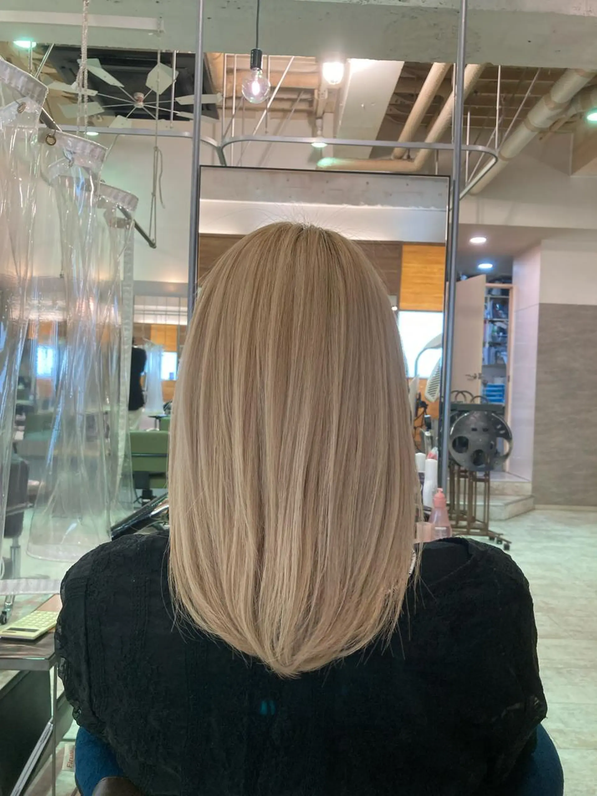 セミロング 髪質改善 トリートメント Plaatje🤍 はるか‎🕊のヘアスタイル