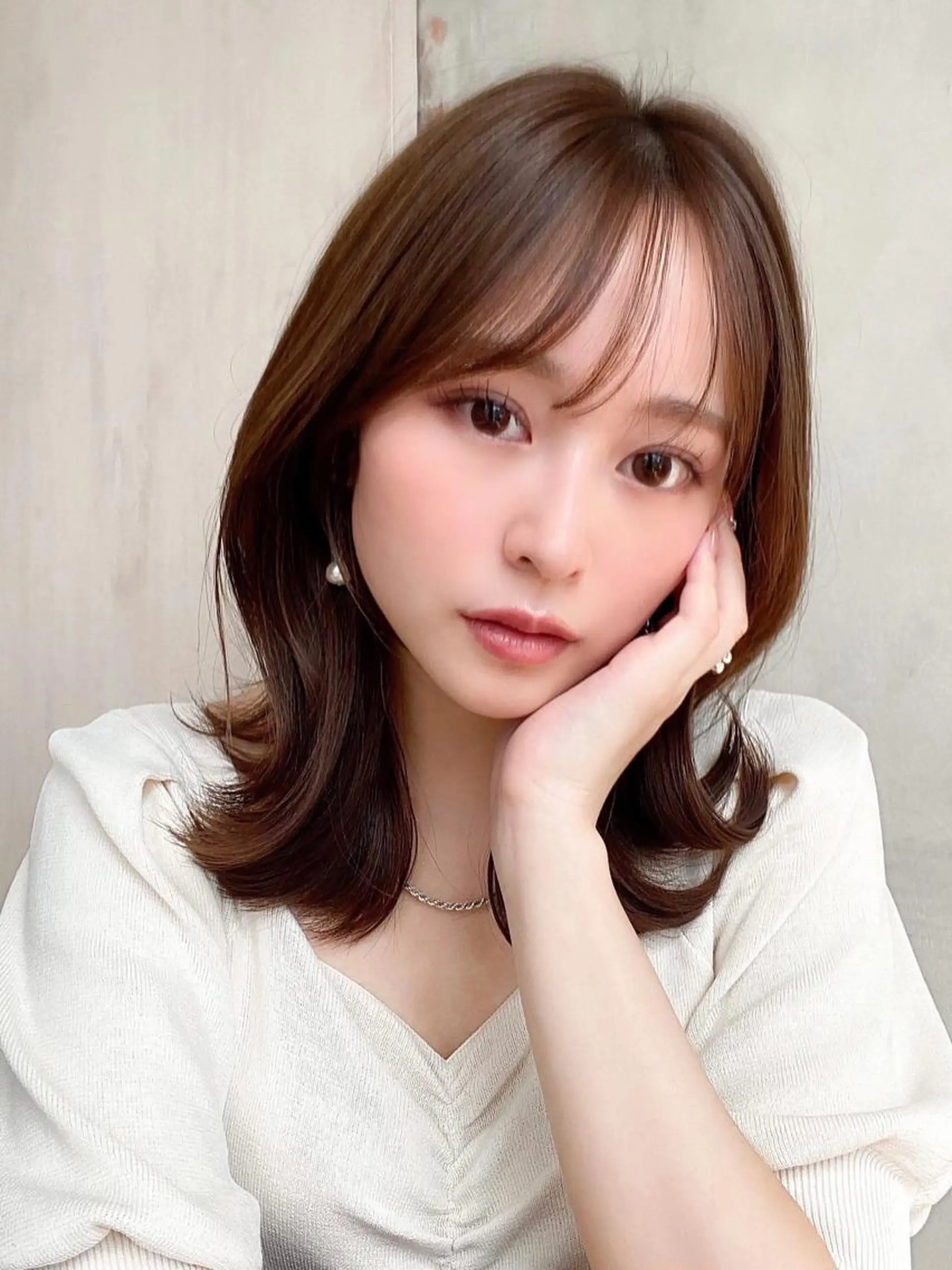 ミディアム くびれヘア 髪質改善 縮毛矯正 カット ヘアカラー トリートメント 🧡くびれヘア/前髪 顔周り🧡久原結衣のヘアスタイル