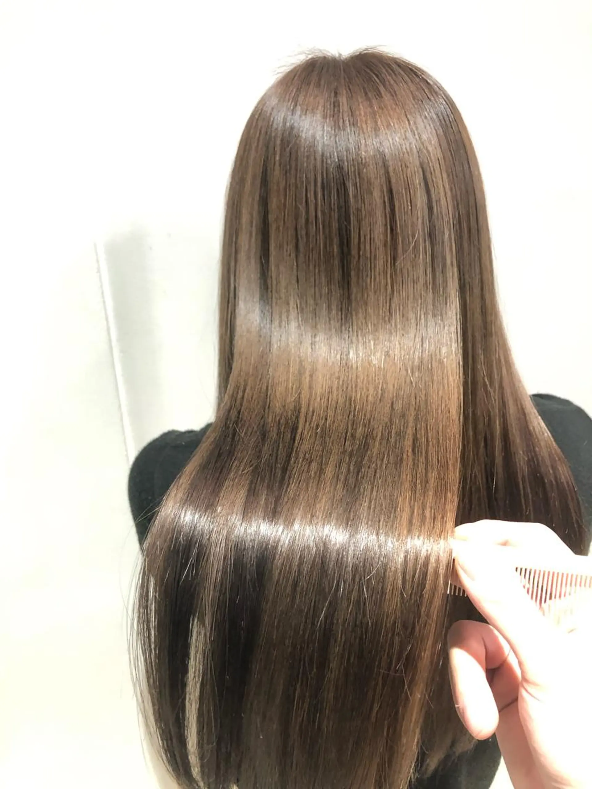 ロング トリートメント 酸熱トリートメント カット ヘアカラー トリートメント 髪質改善✨艶髪師 黒木大貴のヘアスタイル