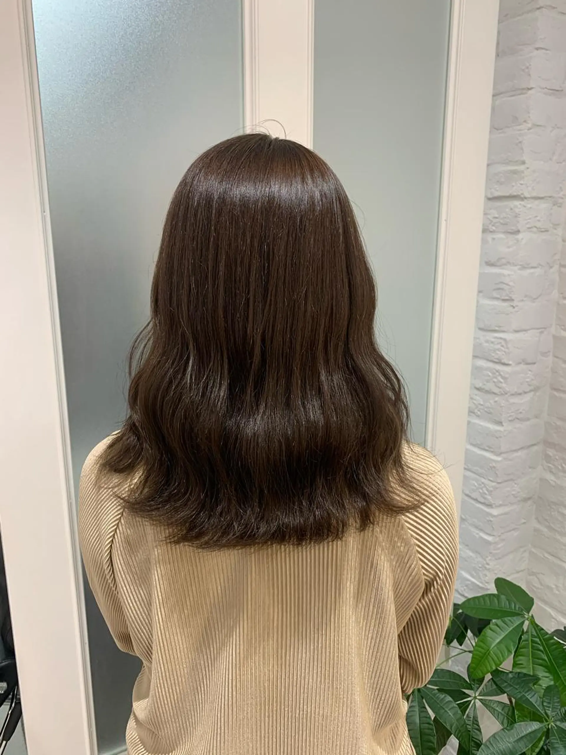 セミロング 最新韓国本場ヘア 🇰🇷榎本明日香のヘアスタイル