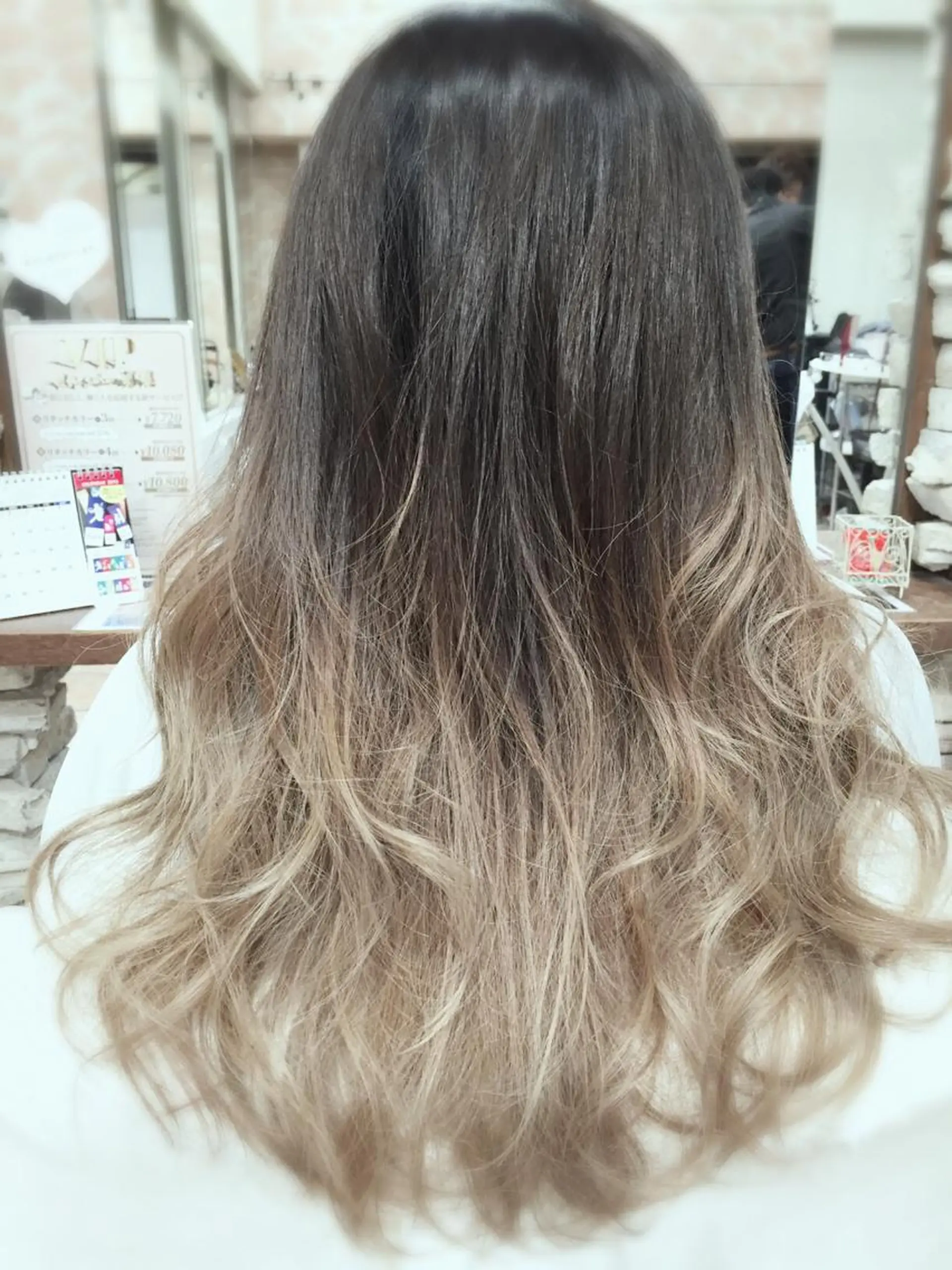 ロング カラー グラデーションカラー 今里 弘樹のヘアスタイル