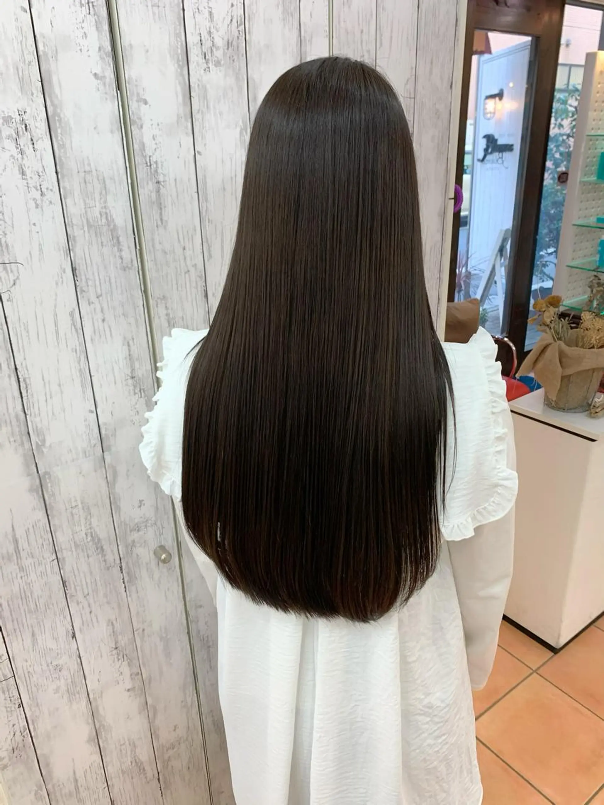 ロング カット ヘアカラー トリートメント 髪質改善 Blumeのヘアスタイル