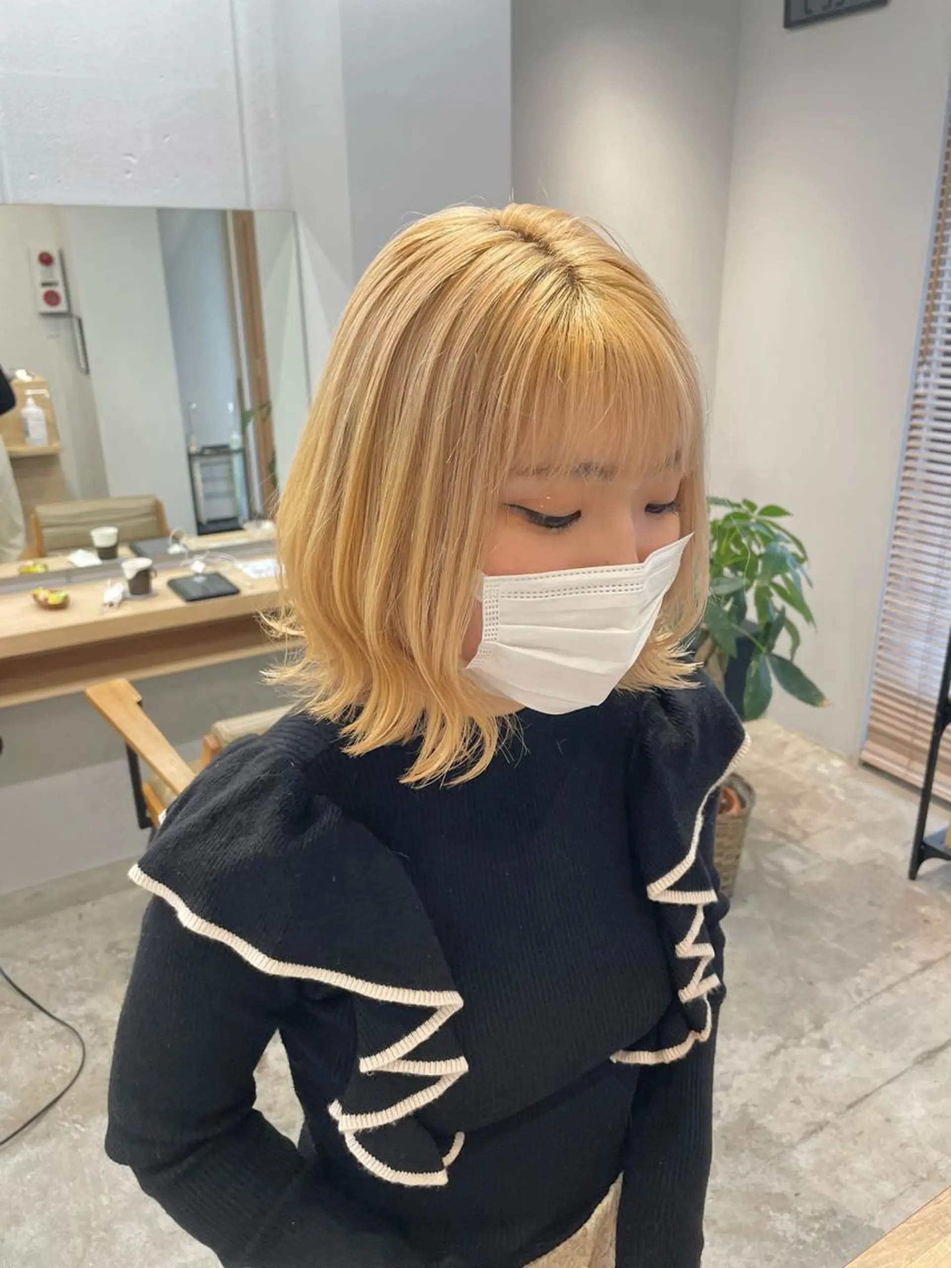 ミディアム カット ヘアカラー SAEKI【ior 】北千住店ブリーチのヘアスタイル