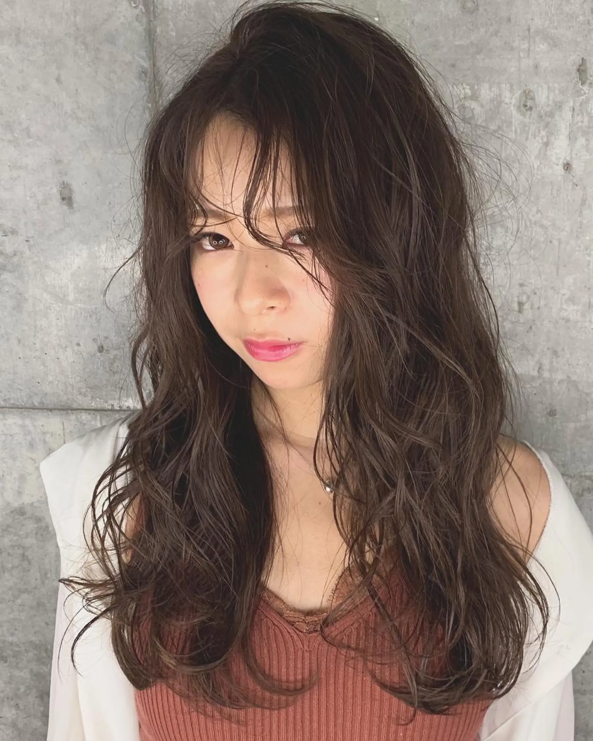 ロング カラー ベージュカラー オリーブベージュ Lolonois梅田 /Okazaki:)のヘアスタイル