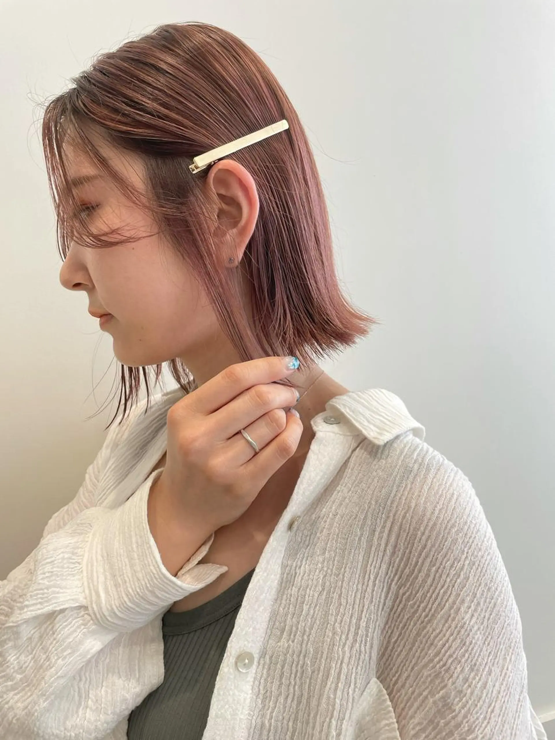 ショート カラー ピンクカラー ボブ 外ハネヘア カット ヘアカラー トリートメント ヘアセット メンズ特化 パーマ/オザワのヘアスタイル