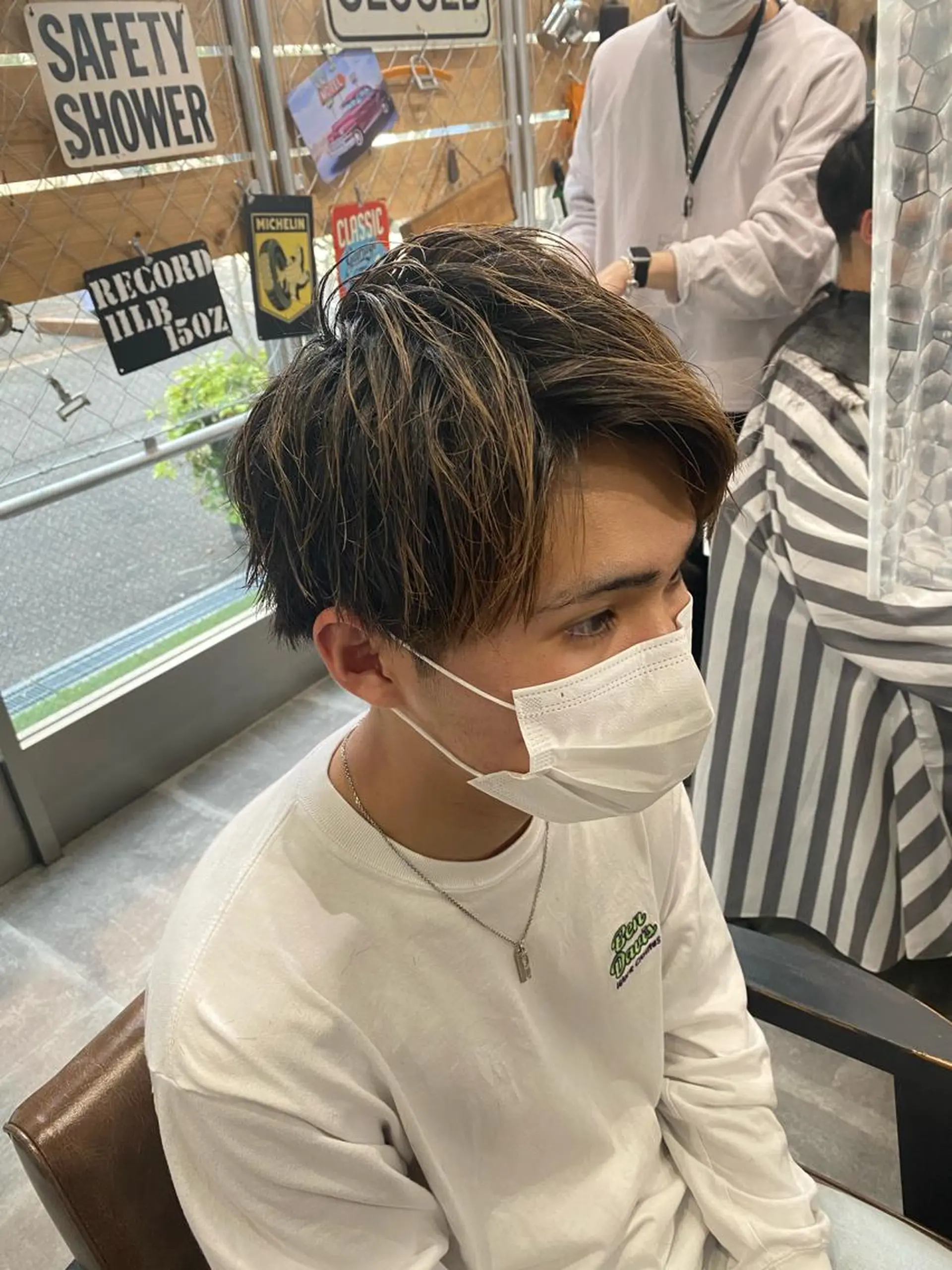 ミディアム カラー メンズ カット ヘアセット センターパート /植田のヘアスタイル