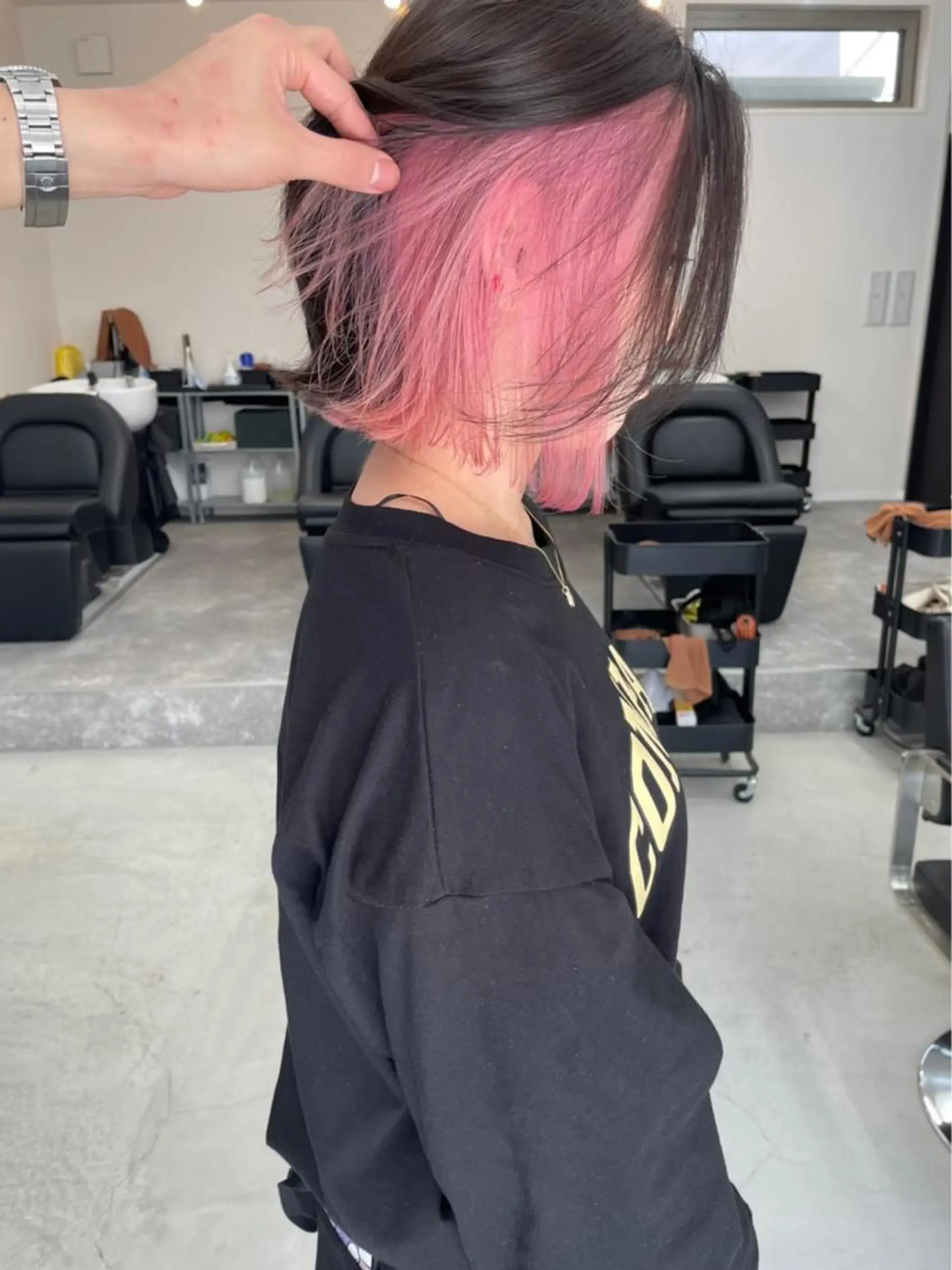 ショート カラー ネイル マツエク・マツパ アイブロウ ショートボブ バレイヤージュ ブリーチ ケアブリーチ 透明感カラー hair terra ce M奈良店のヘアスタイル