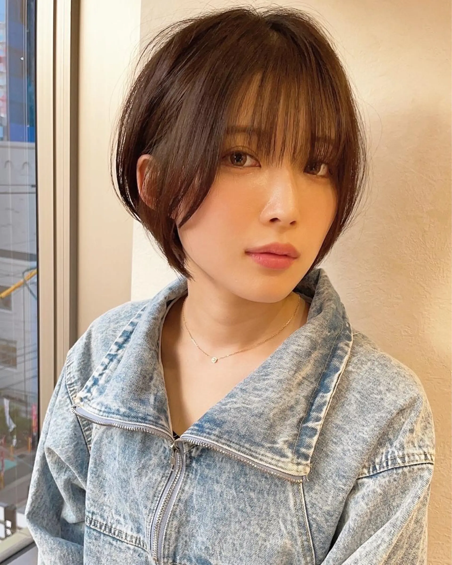 ショート ショートボブ ボブ 顔周りカット ショートヘア 小顔カット 💛ブリーチ&カット LEON🩶のヘアスタイル