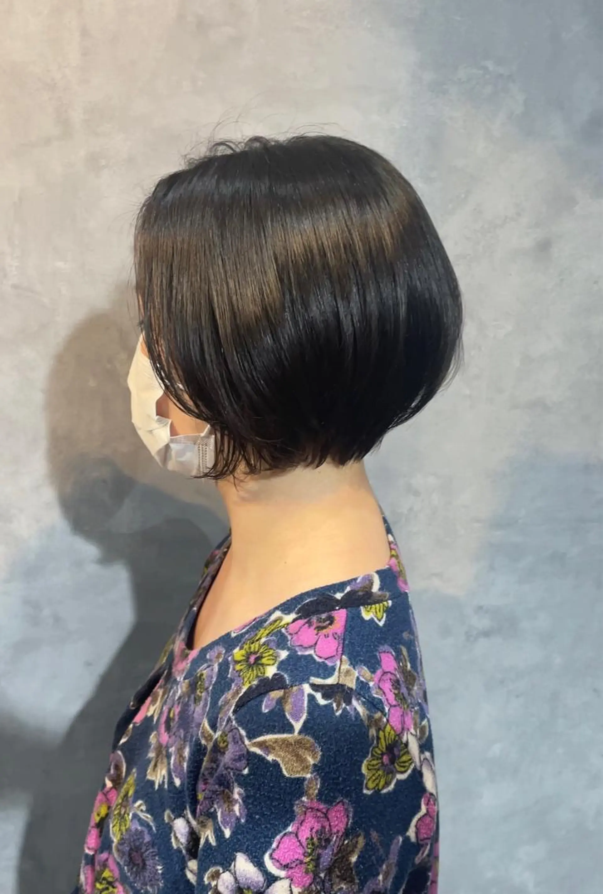 ショート ルネ所属・切りっぱなしボブ グレージュ/福田梢のヘアスタイル