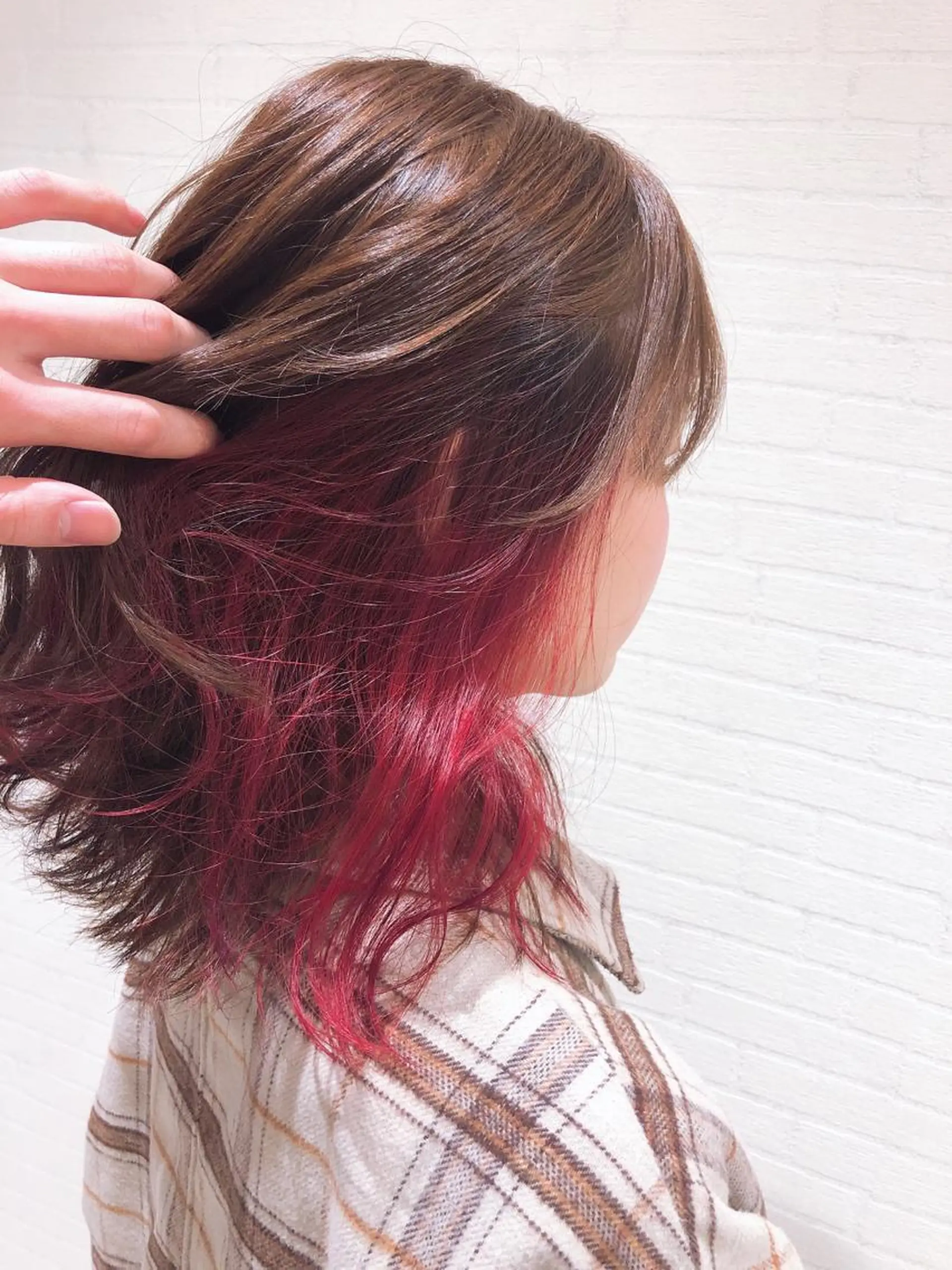 ミディアム カラー 岩永 梨玖のヘアスタイル
