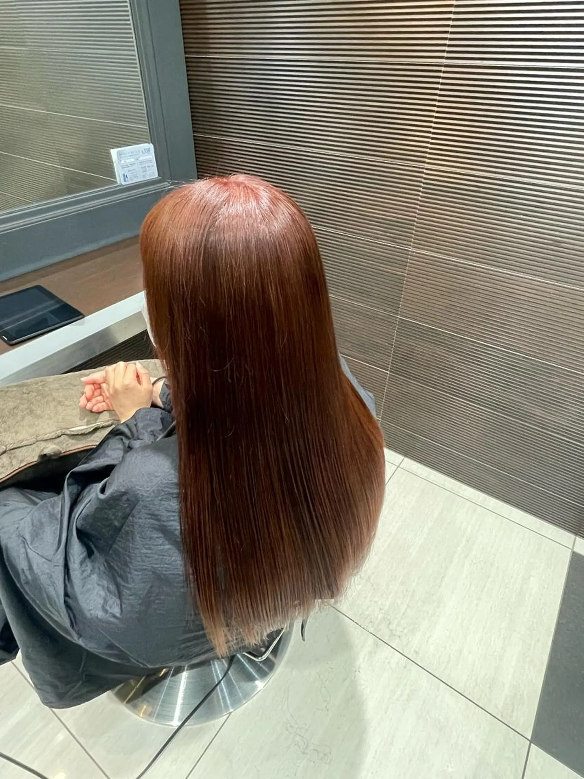 カラー ブリーチ ブラウンカラー ブリーチなしカラー ピンクカラー 池野 琴乃のヘアスタイル