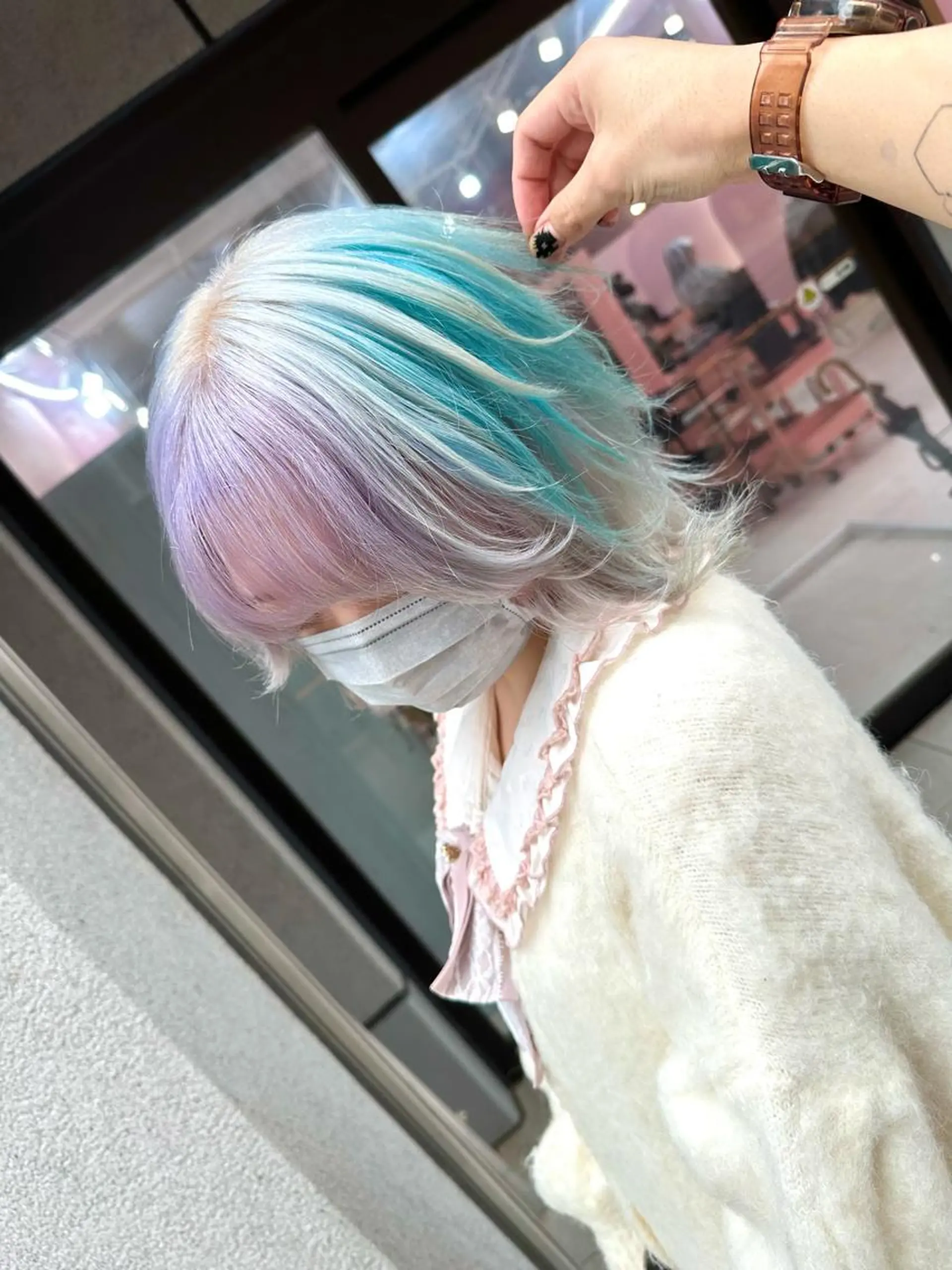 ミディアム カラー アッシュ アッシュグレー アッシュグレージュ バレイヤージュ ミストバング ヘアカラー トリートメント 🎀憧れ髪色再現🎀 /MANATOのヘアスタイル