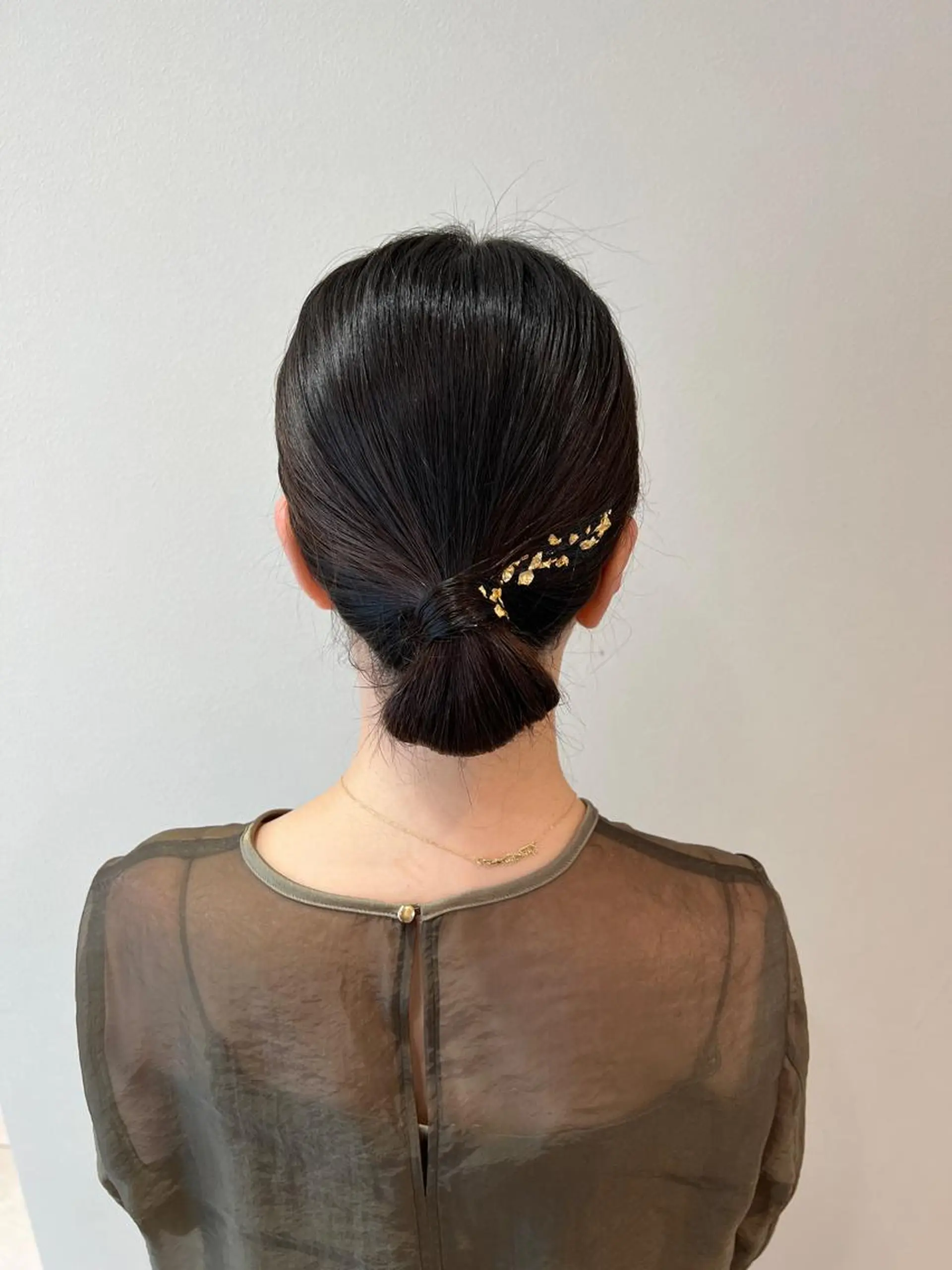 セミロング ヘアアレンジ ヘアセット ノイシキ サキのヘアスタイル