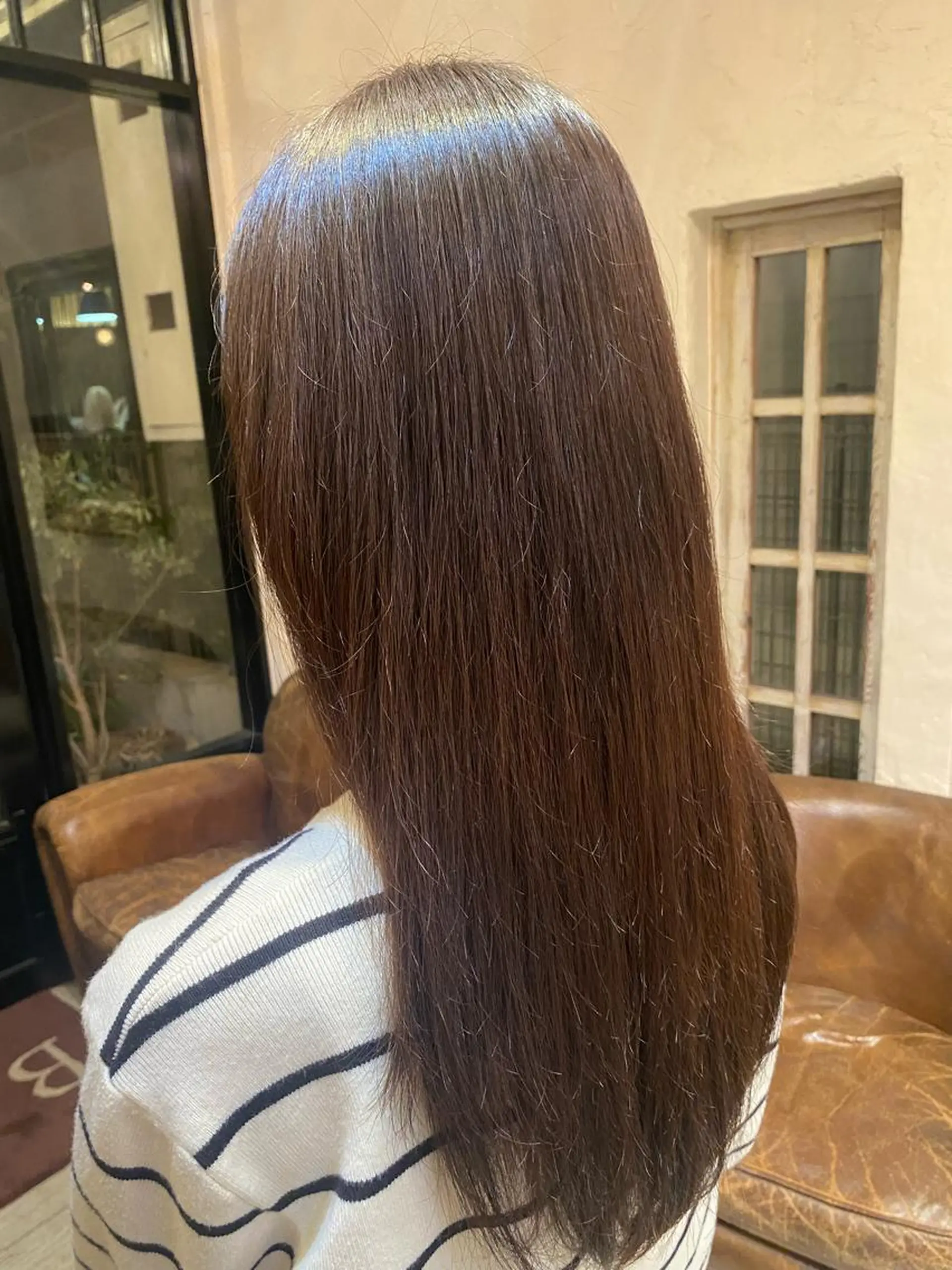 ロング 小森田　果怜 縮毛矯正、カラーのヘアスタイル