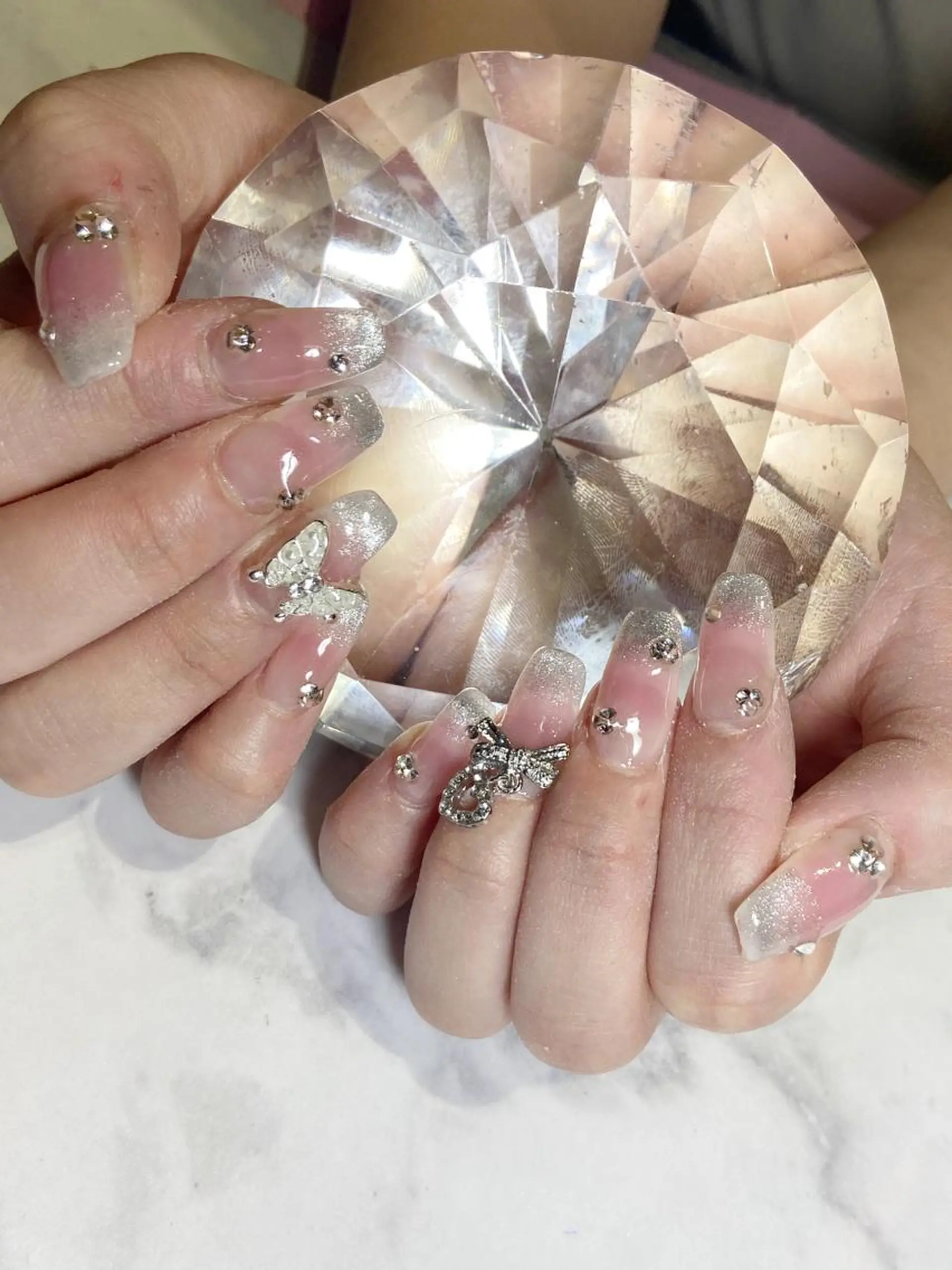 ネイル ハンドネイル YUN 💅のネイルデザイン