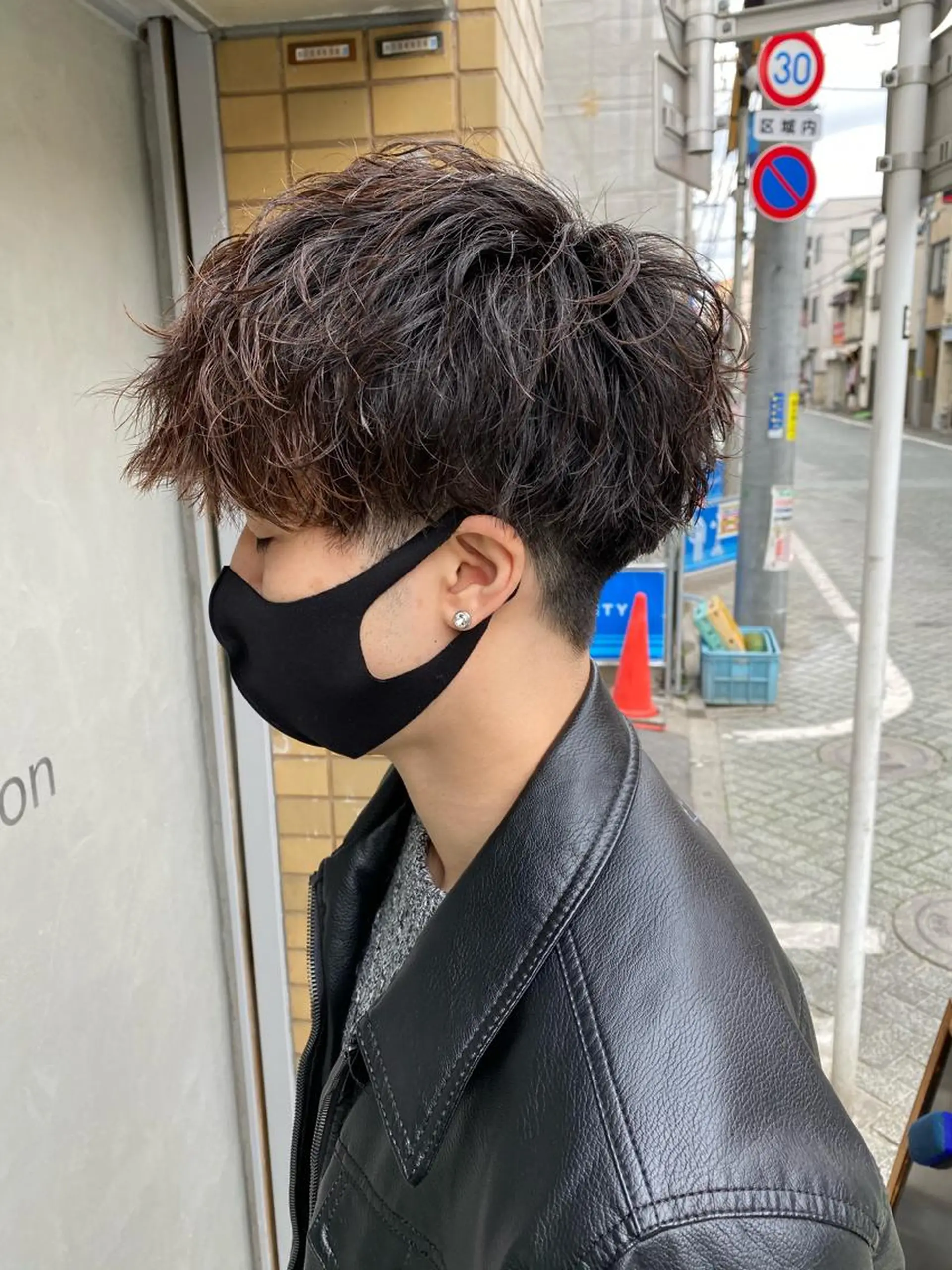 ショート パーマ メンズ メンズパーマ スパイラルパーマ カット ヘアカラー トリートメント 久保亮太 /大人ショートのヘアスタイル