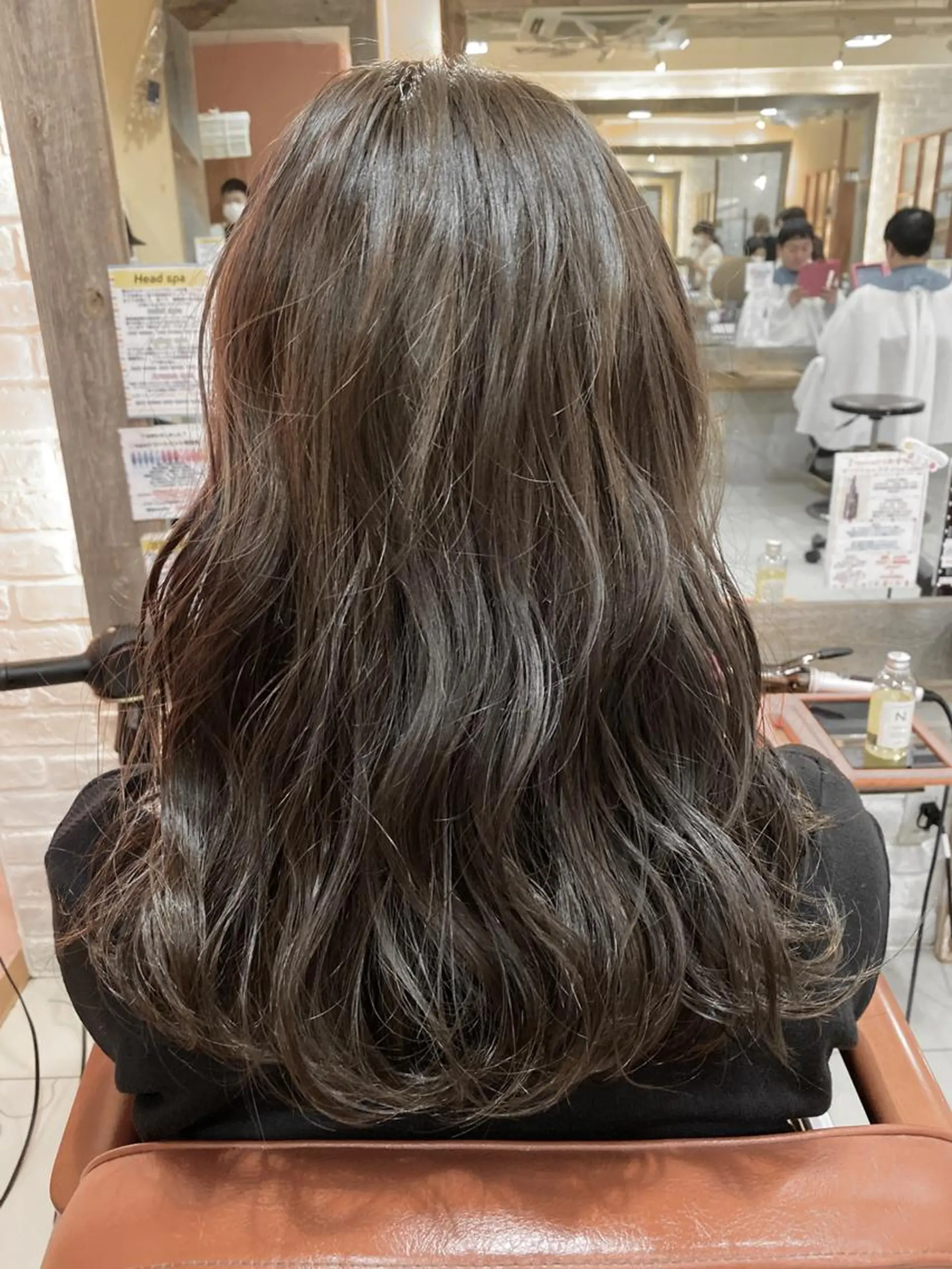 ミディアム カラー ミディアムパーマ ブリーチ ハイライトカラー インナーカラー ハイライト 増子 幹樹のヘアスタイル
