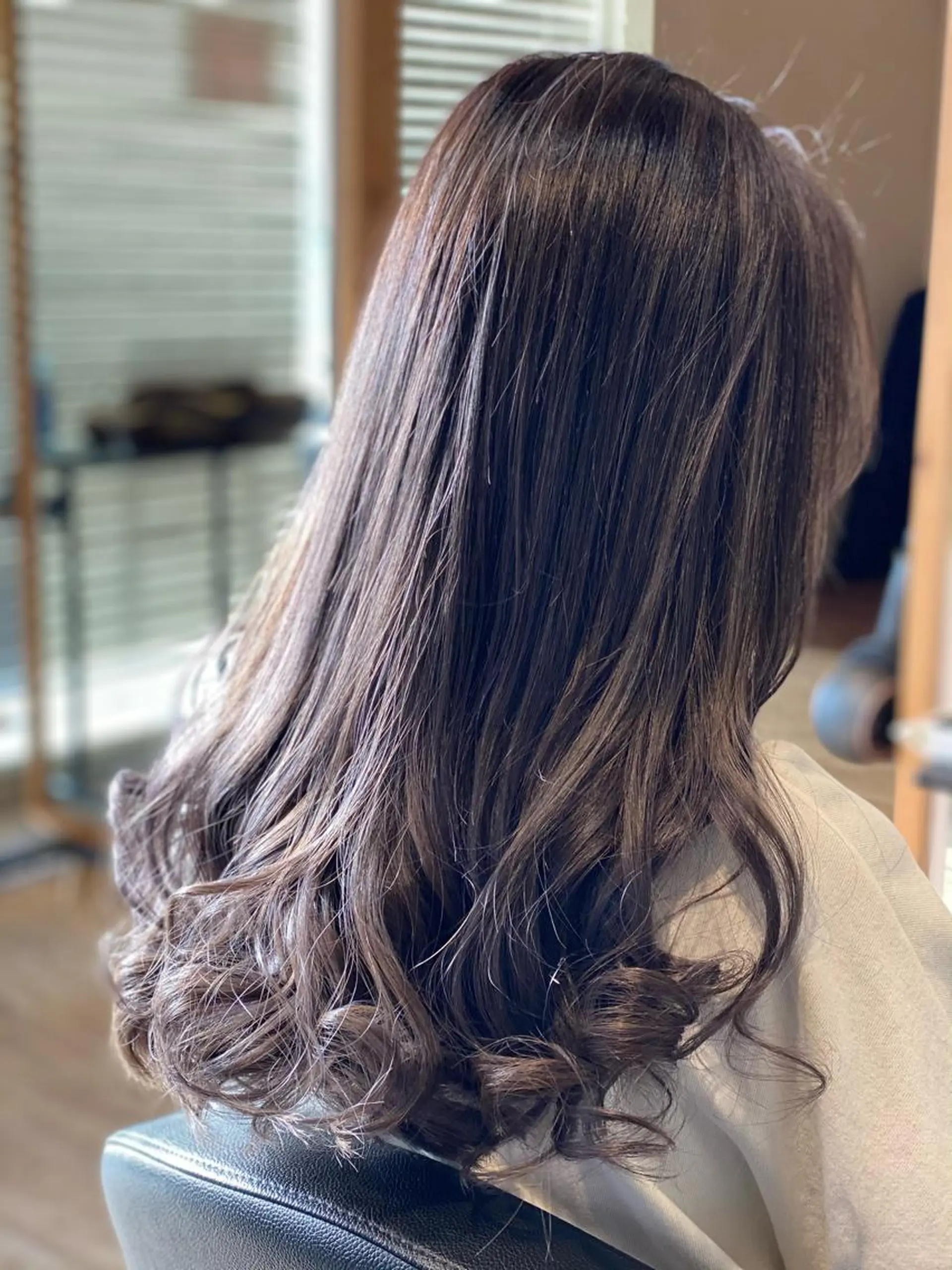 ロング カラー 関口 友行のヘアスタイル