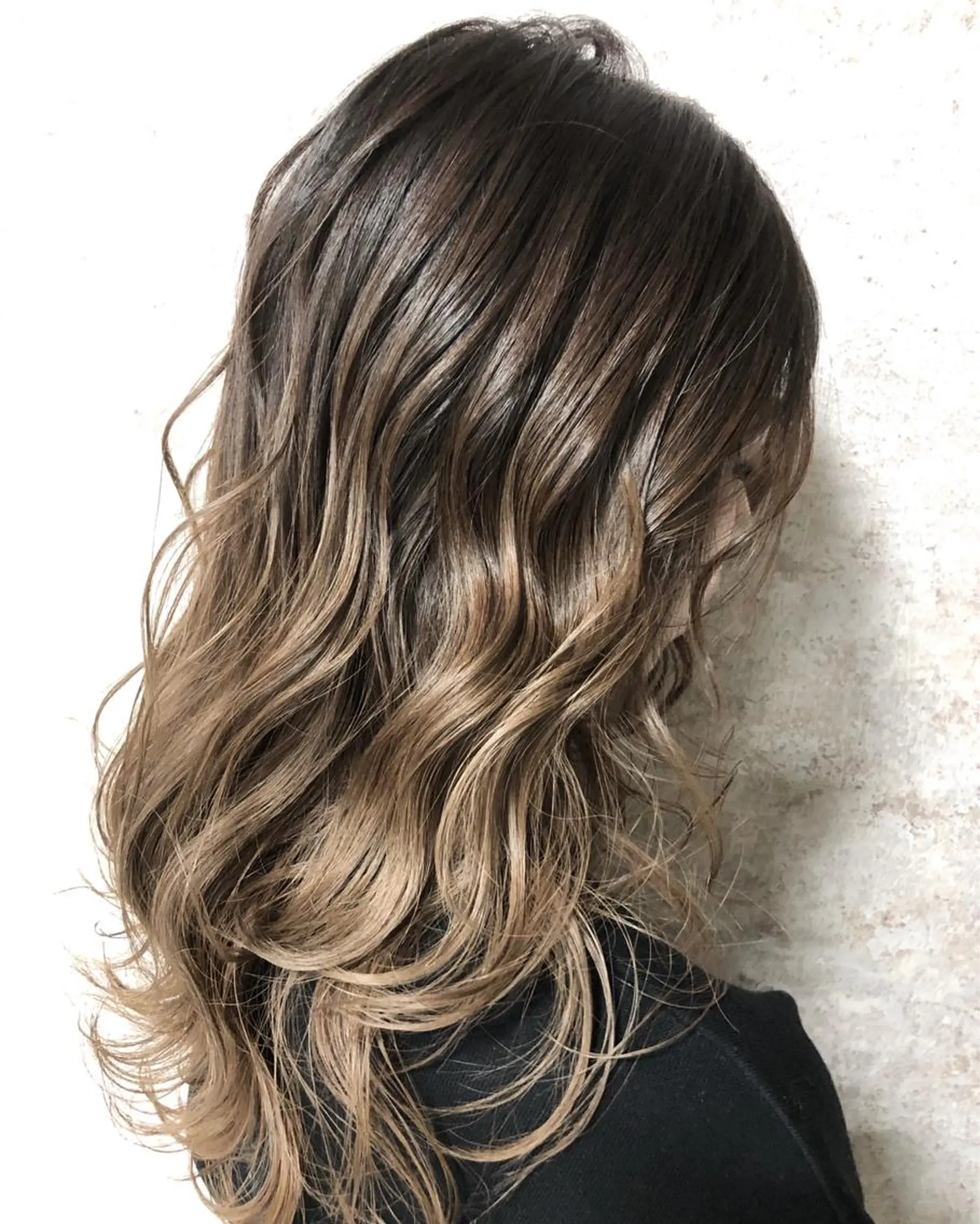 ロング 西川 仁のヘアスタイル