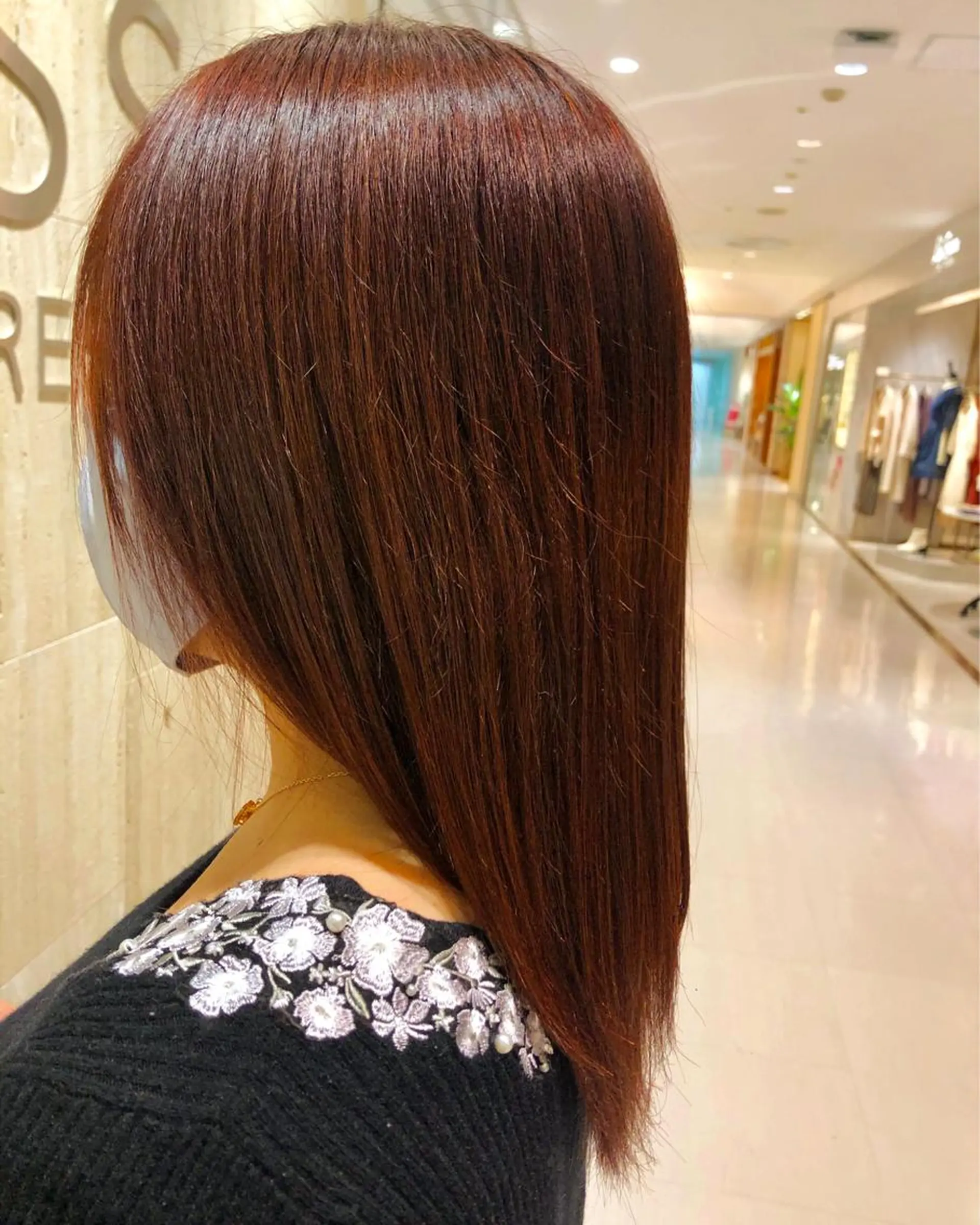 ロング カラー レッドカラー カット パーマ トリートメント 高橋 芽衣のヘアスタイル