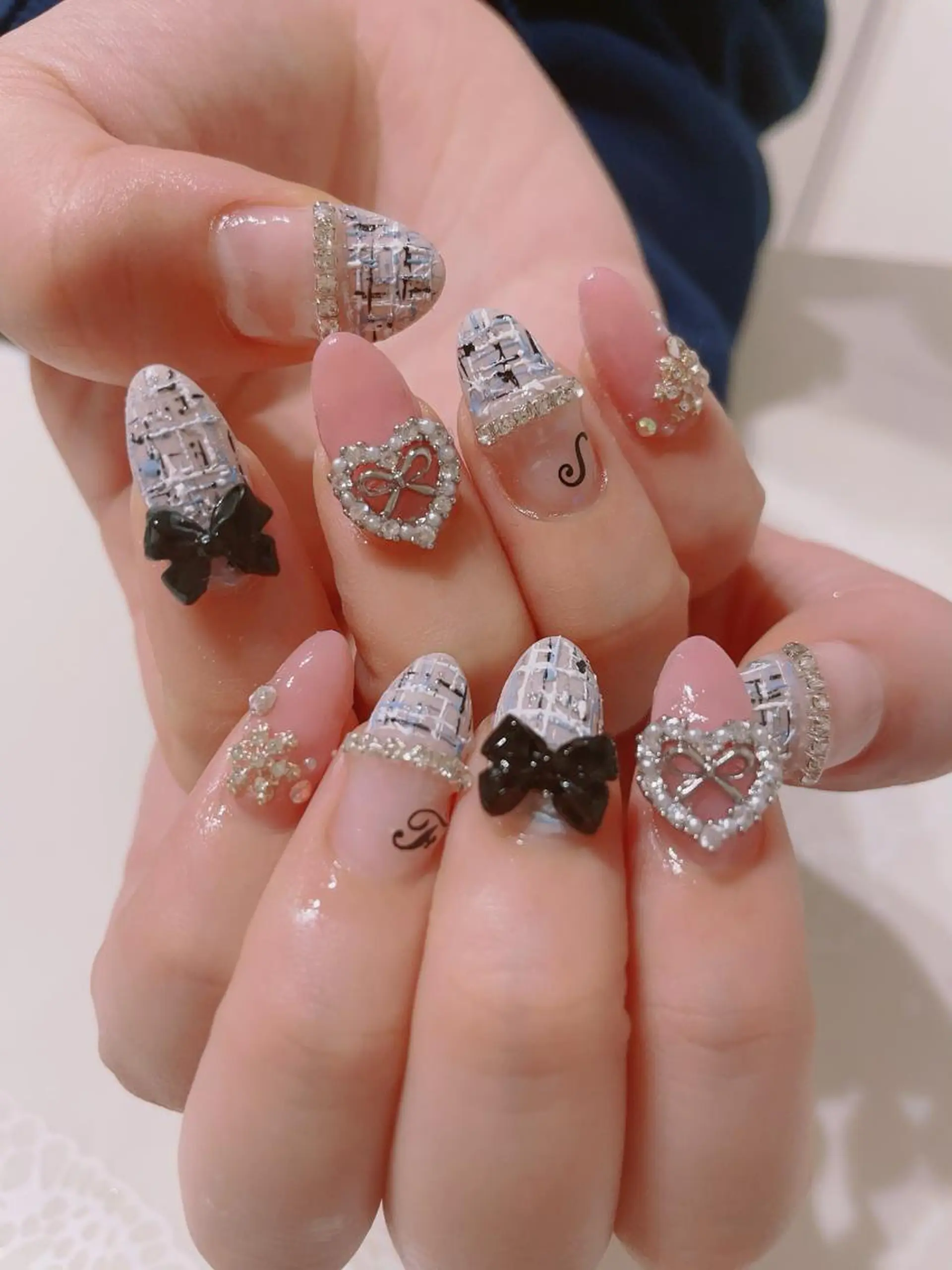 ネイル リボン ツイードネイル ハンドネイル * haruのネイルデザイン