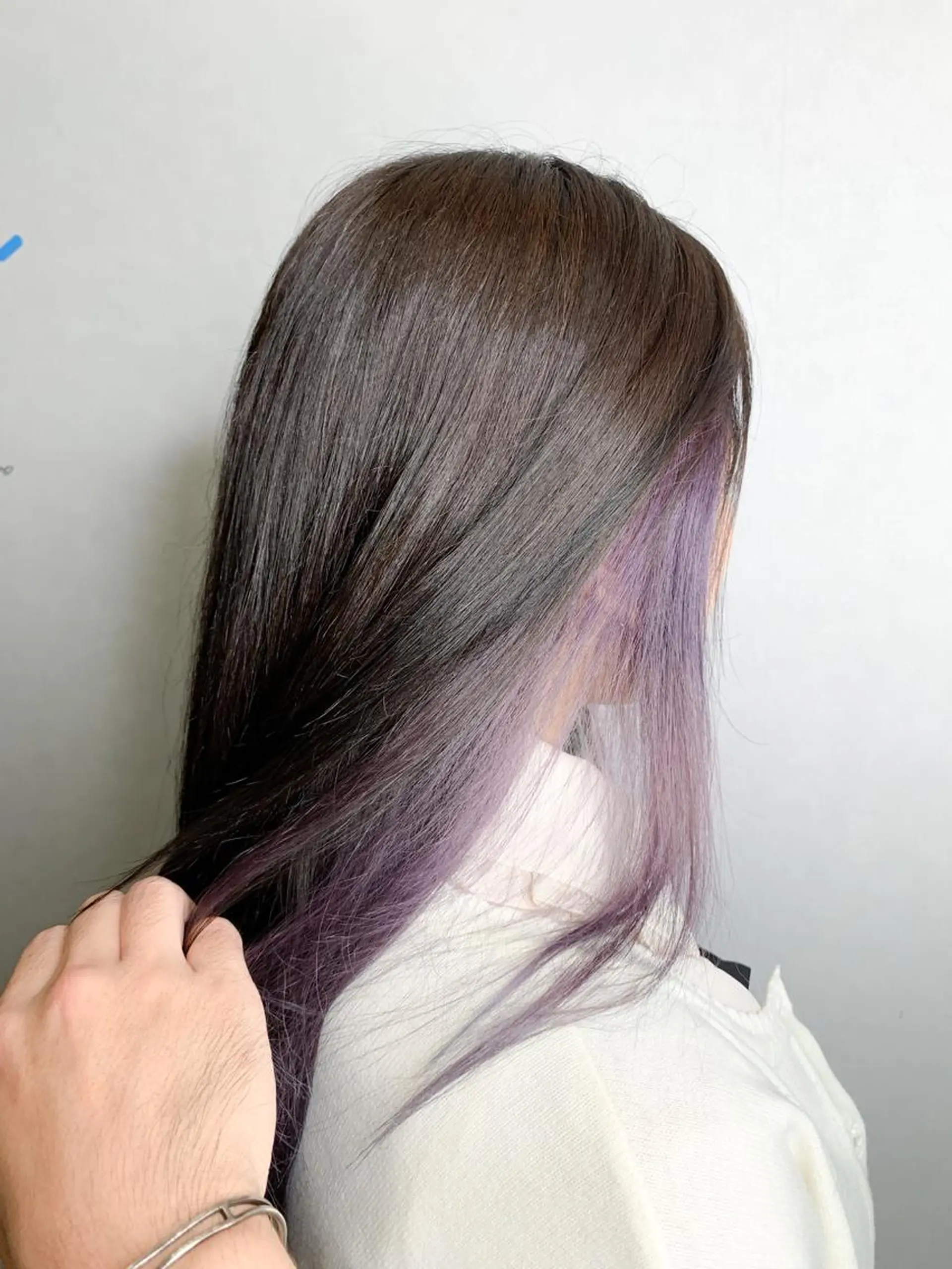 セミロング カラー インナーカラー ラベンダーカラー ヘアカラー 🌈 DAIKI 🌈のヘアスタイル